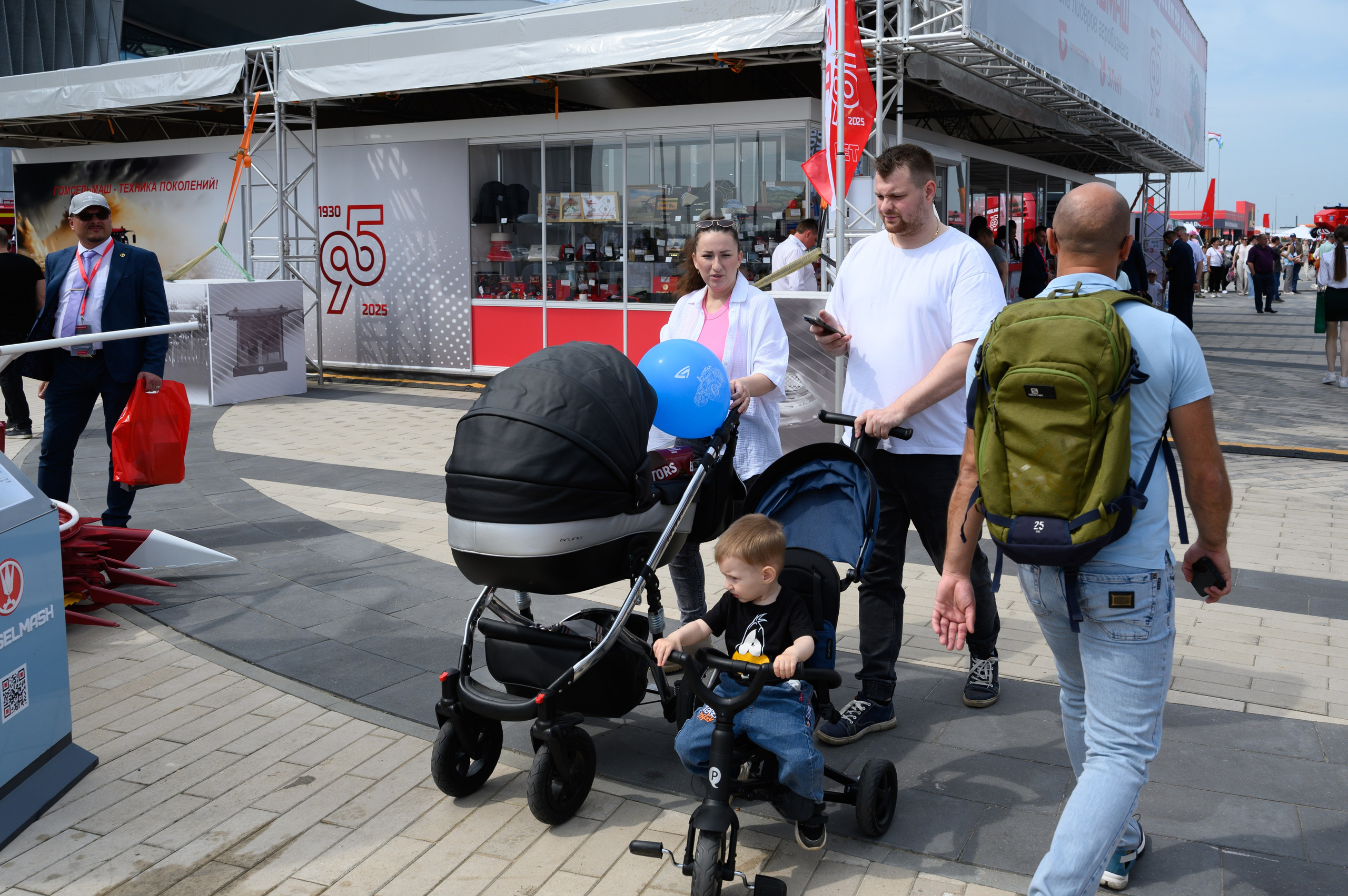 Агровыставка. Фотоуслуги, услуги фотографа, фотографирование важных событий