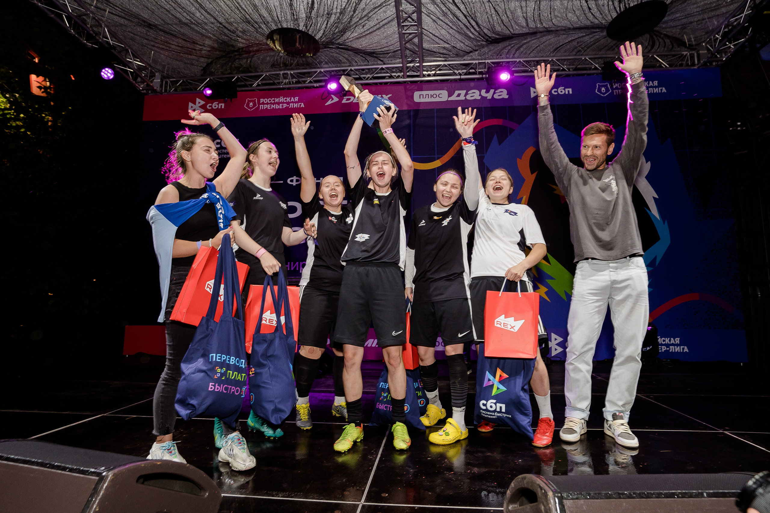 ФК «СКОРОСТЬ РЕШАЕТ» от СБП, РПЛ и Плюс Дача. Репортажный и свадебный фотограф в Москве