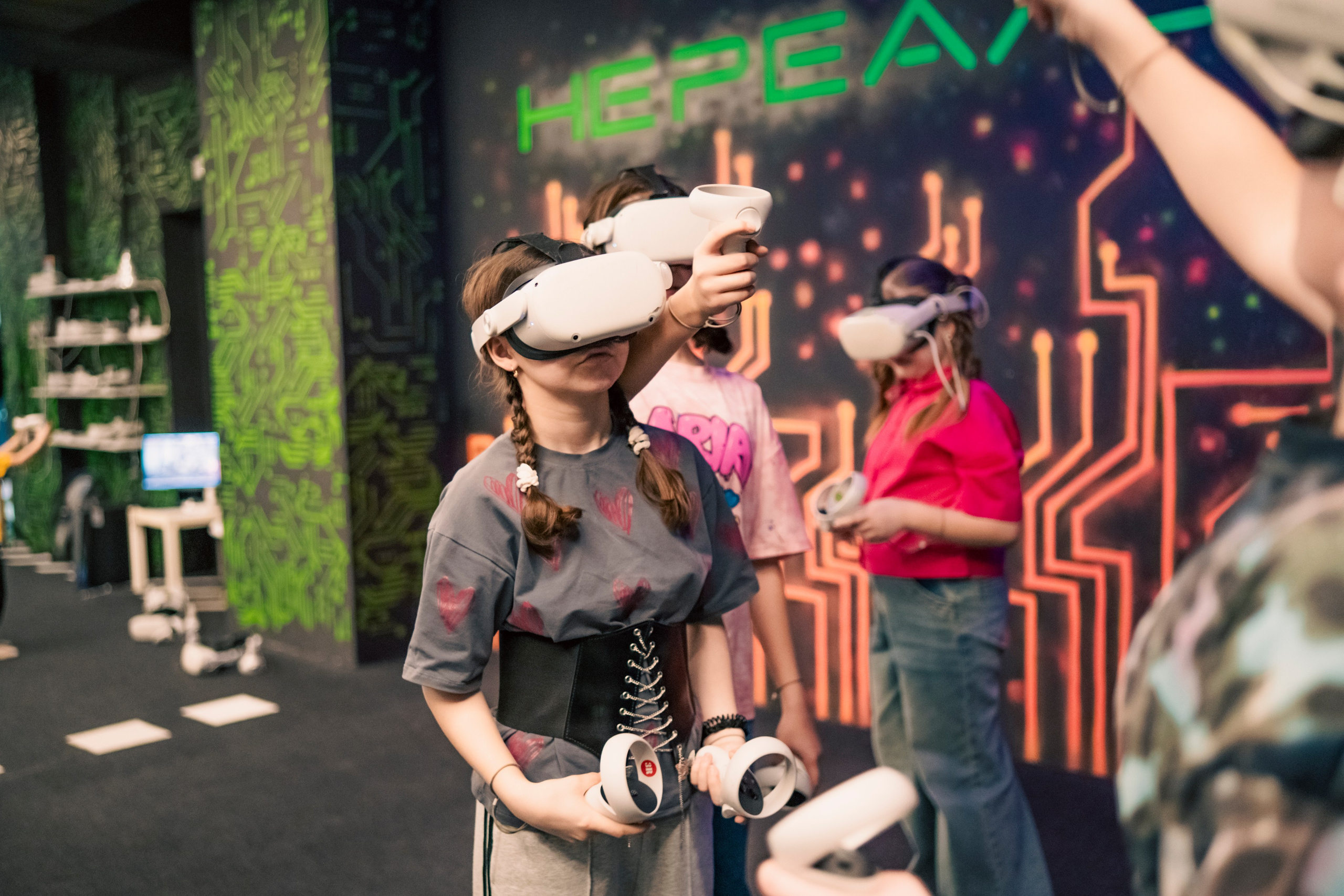 VR April-May. Felixtones