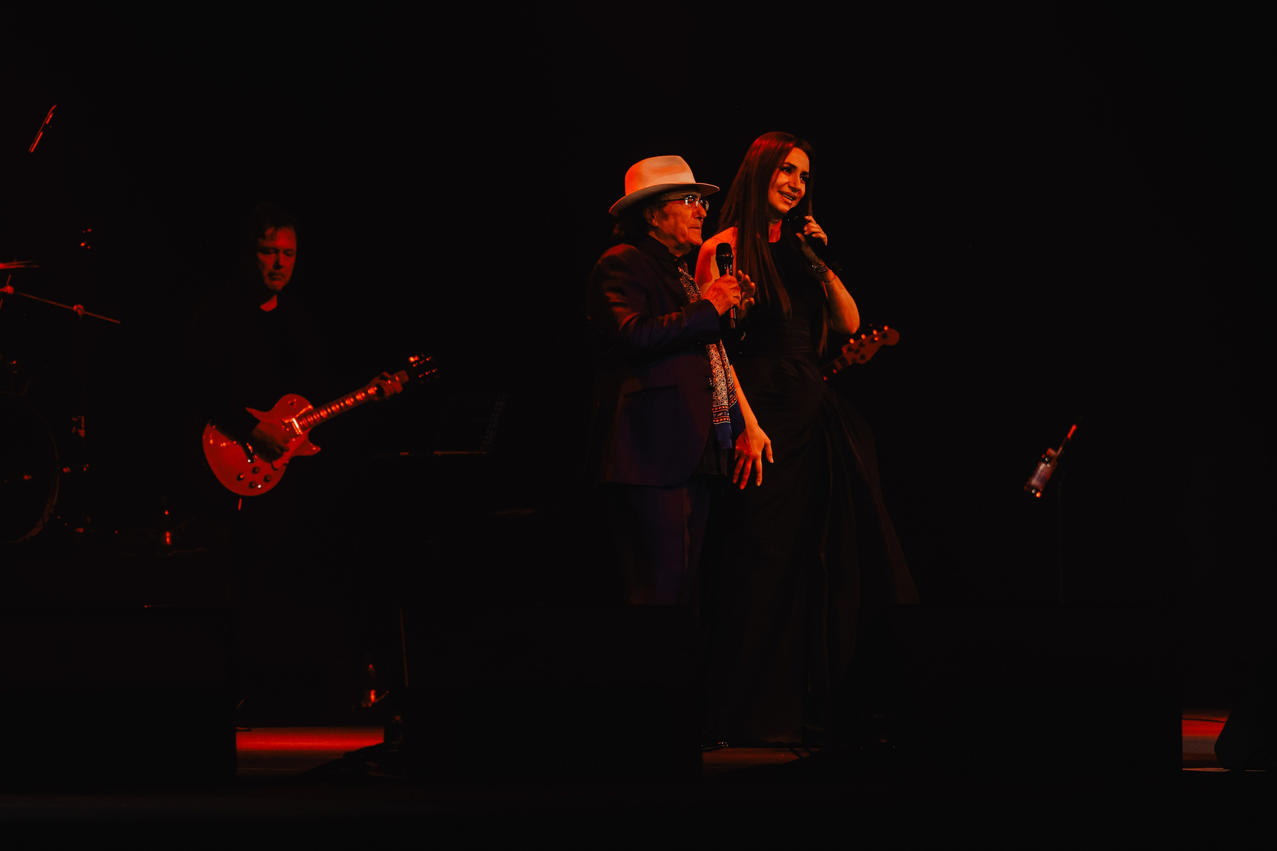 AL BANO. Nikophotoos