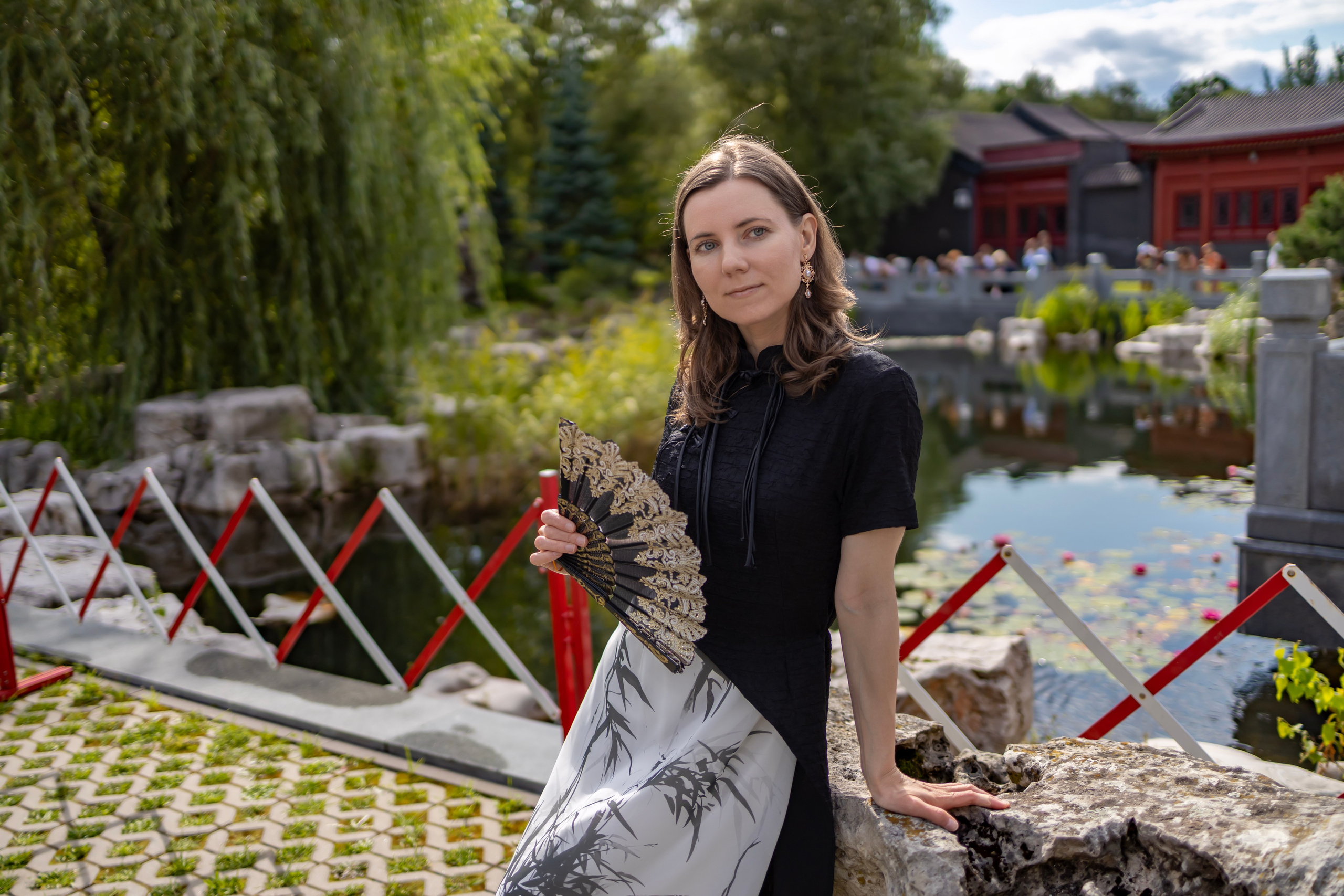 Фотосессия в парке Хуамин: восточная сказка в центре Москвы. Репортажный, семейный и студийный фотограф в Москве Демин Алексей