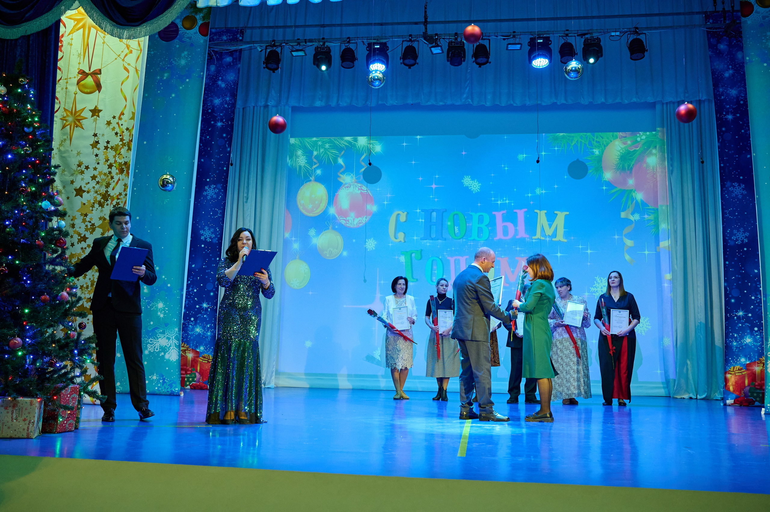 НГ концерт в Марьиной роще. Жизнь курорта Кабардинка в фотографиях