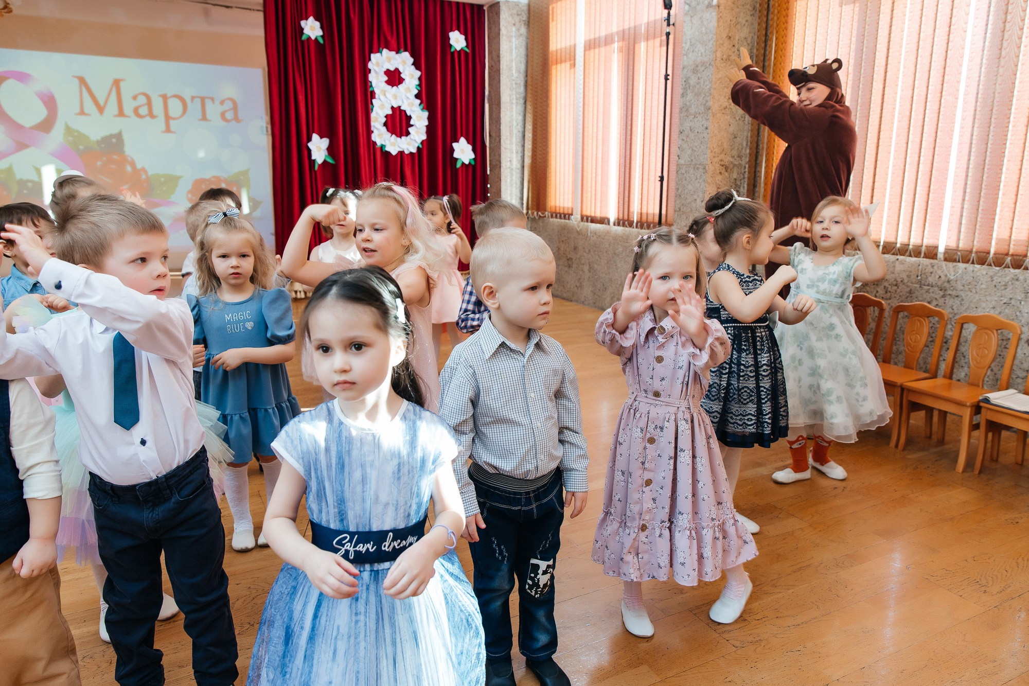 Детский сад № 93 — Утренник (07.03.2023). Свадебный и семейный фотограф Крамар Наталья