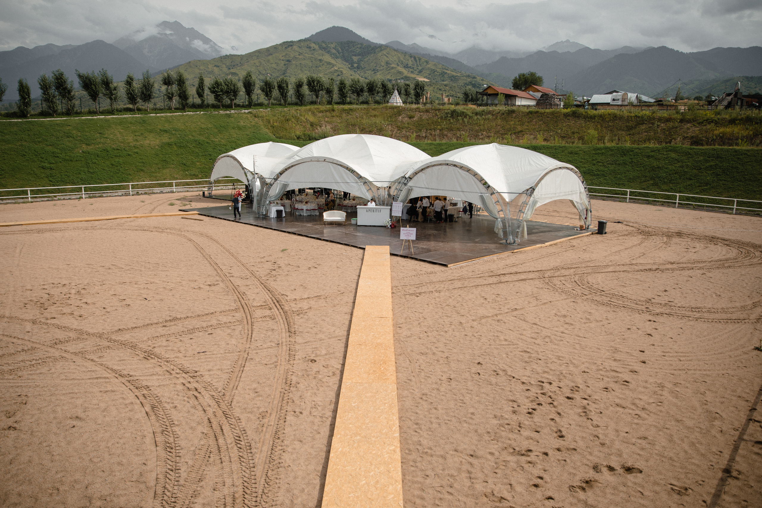 Анонс свадьбы Александр и Жибек. Свадебный фотограф в Алматы Николай Киреев