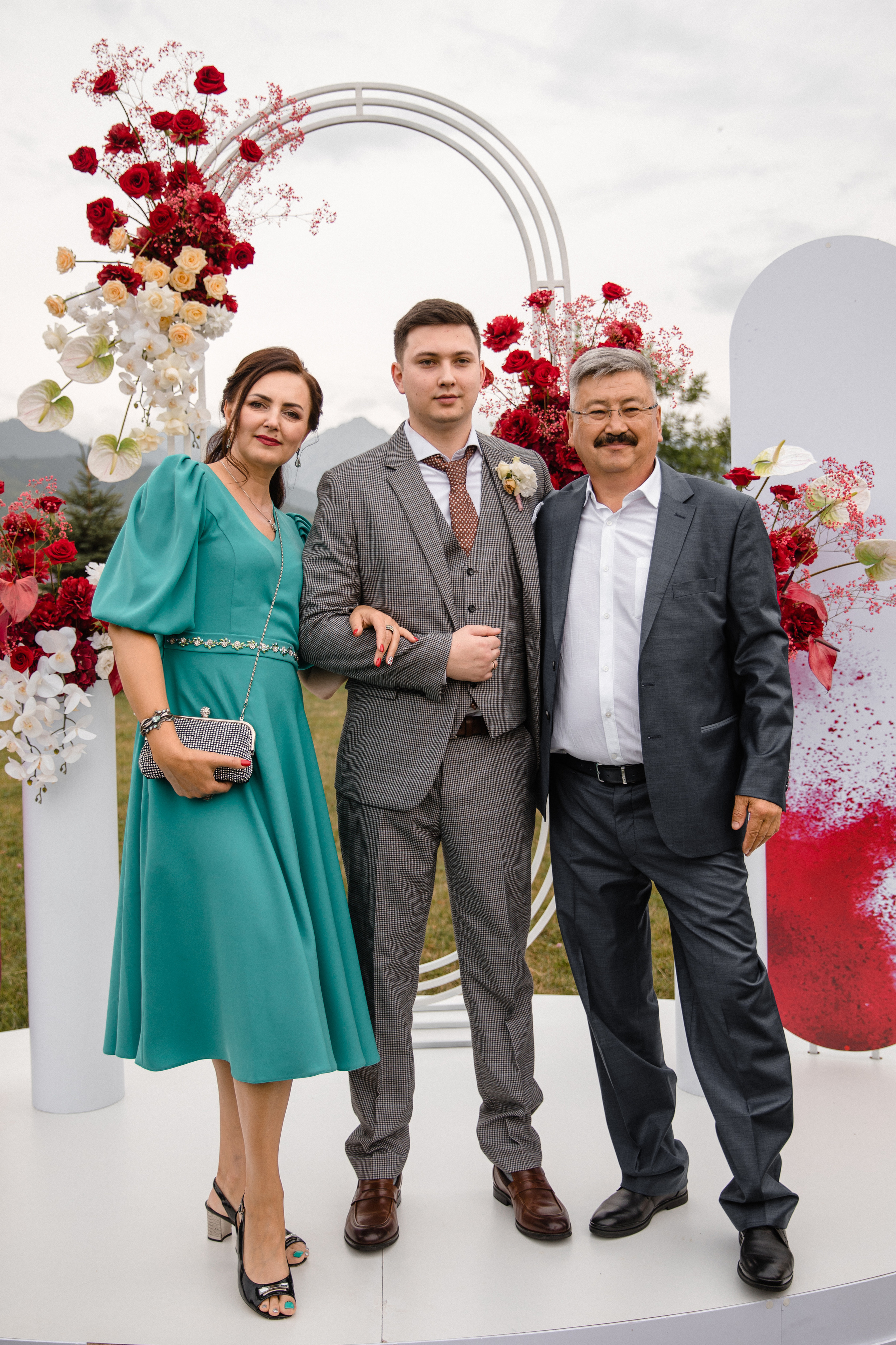 Анонс свадьбы Александр и Жибек. Свадебный фотограф в Алматы Николай Киреев