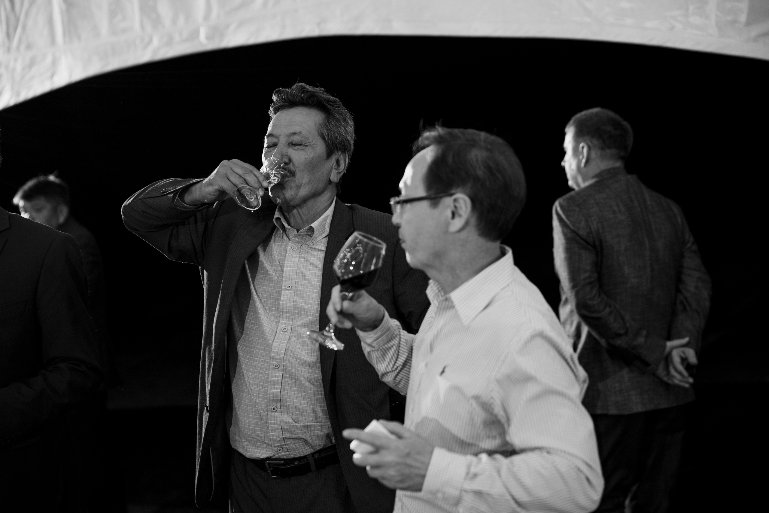 Анонс свадьбы Александр и Жибек. Свадебный фотограф в Алматы Николай Киреев