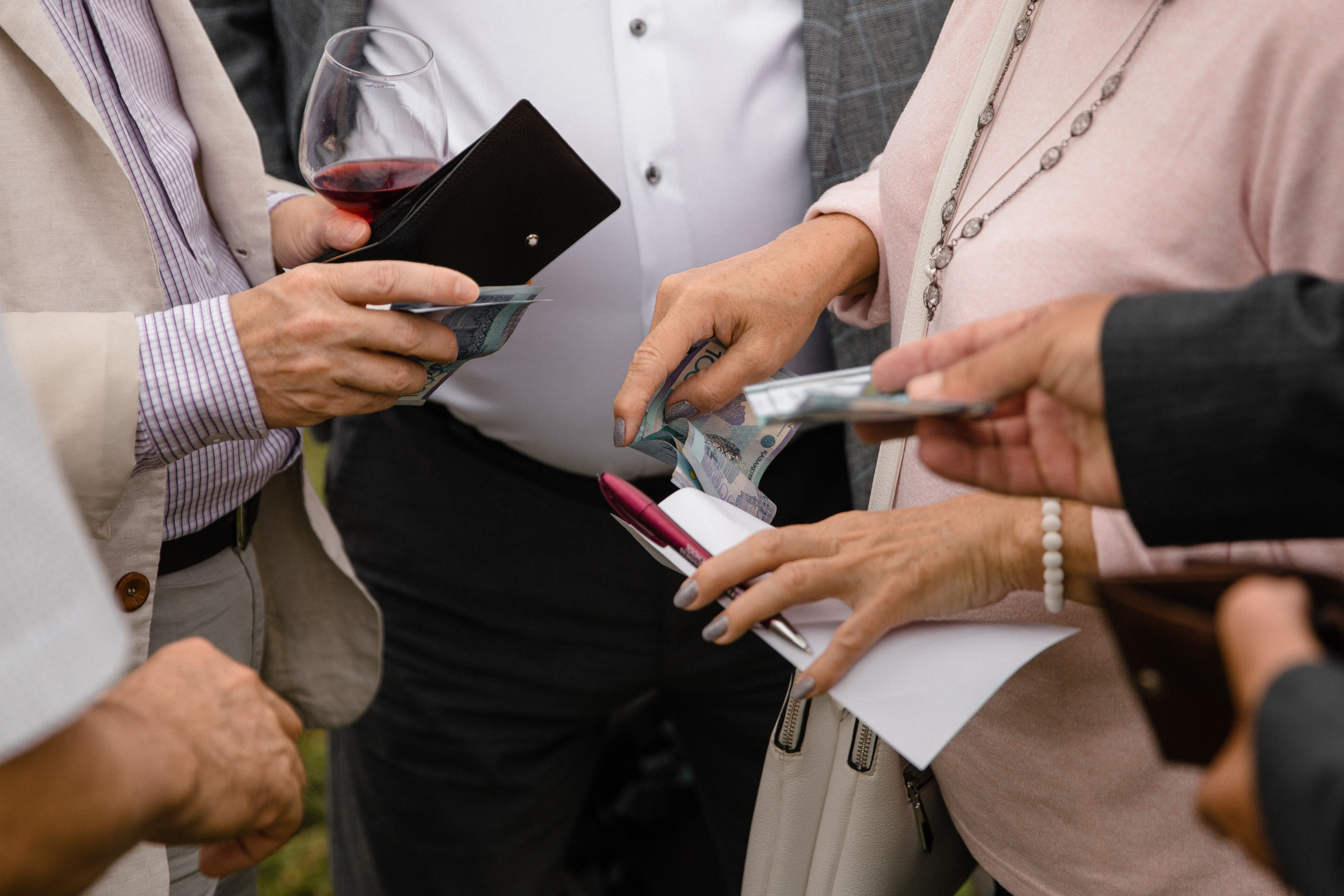 Анонс свадьбы Александр и Жибек. Свадебный фотограф в Алматы Николай Киреев