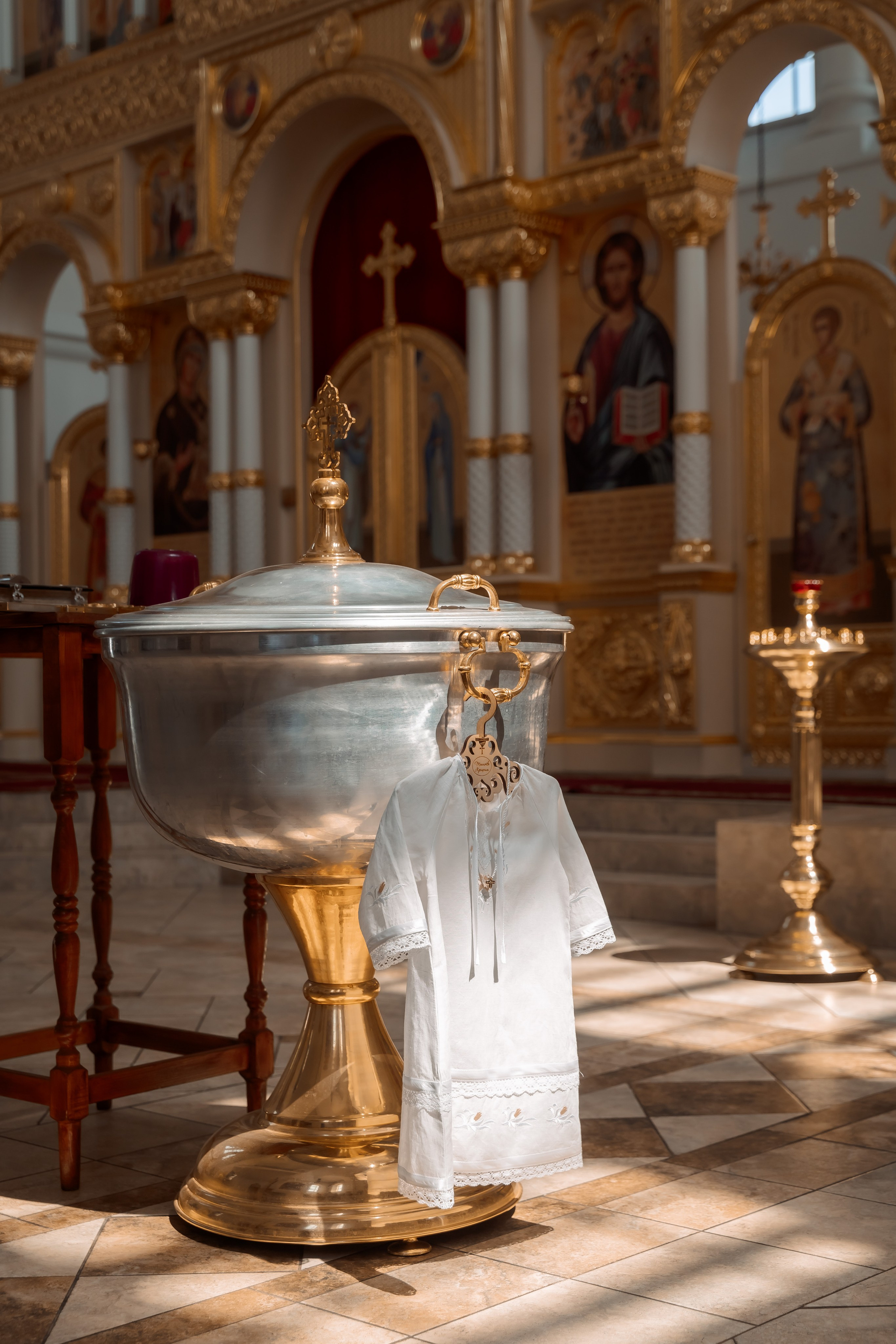 Крещение Варвары, храм Тихвинской иконы Божией Матери. Семейный фотограф в Саратове