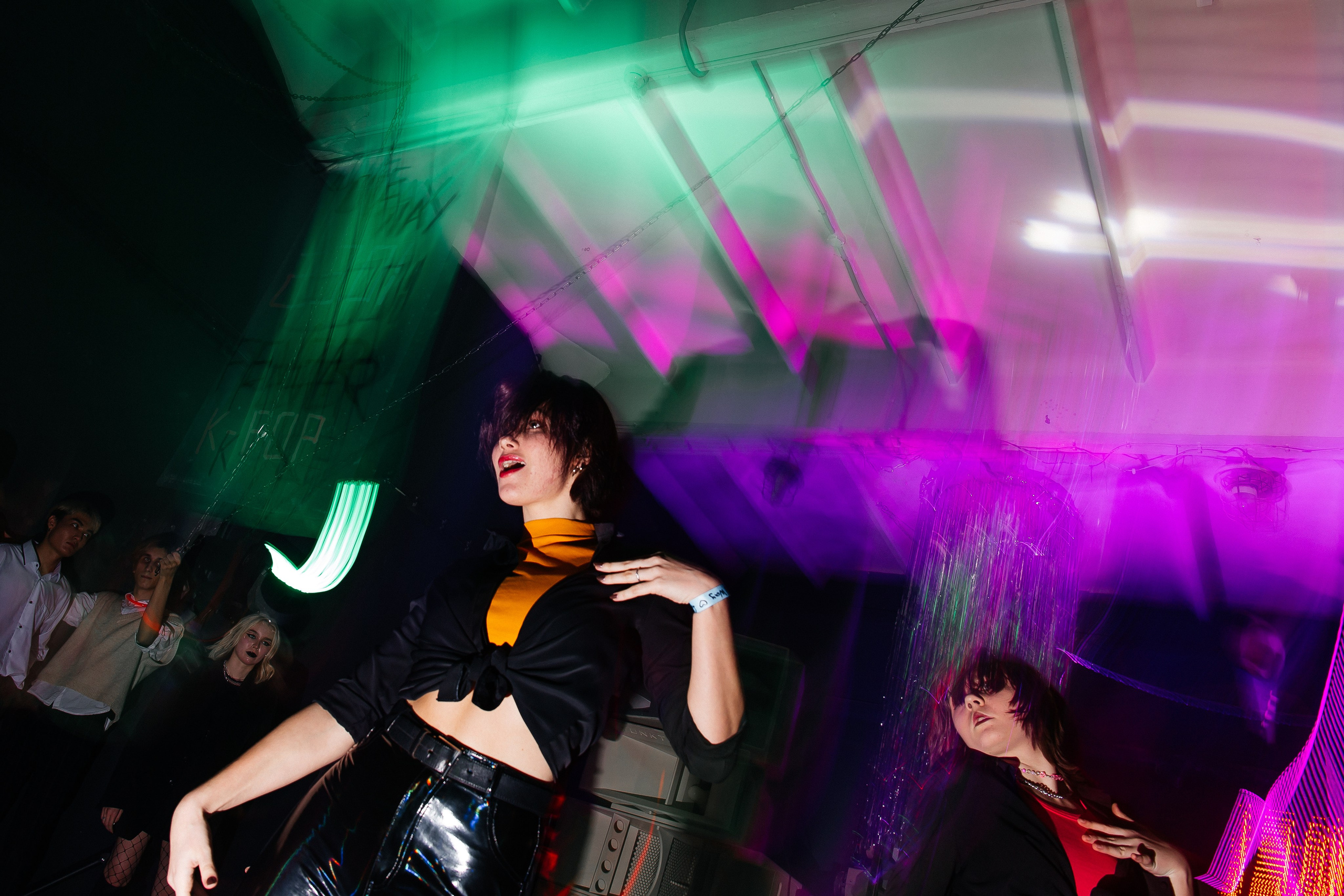 Cyberpunk K-POP Party. Свадебный и портретный фотограф в Новосибирске Любовь Исакова