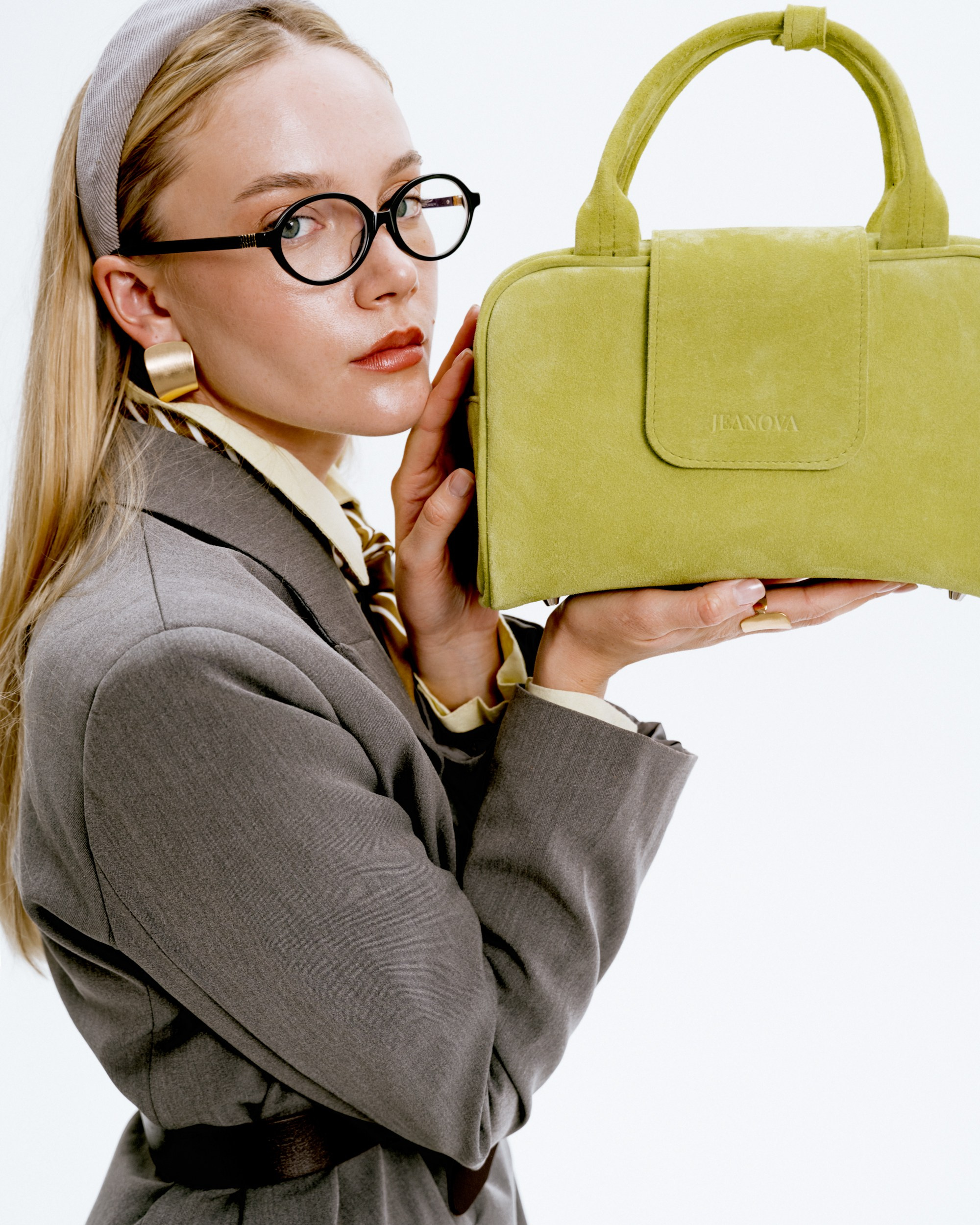 Для бренда jeanova. Фотограф для людей и их брендов