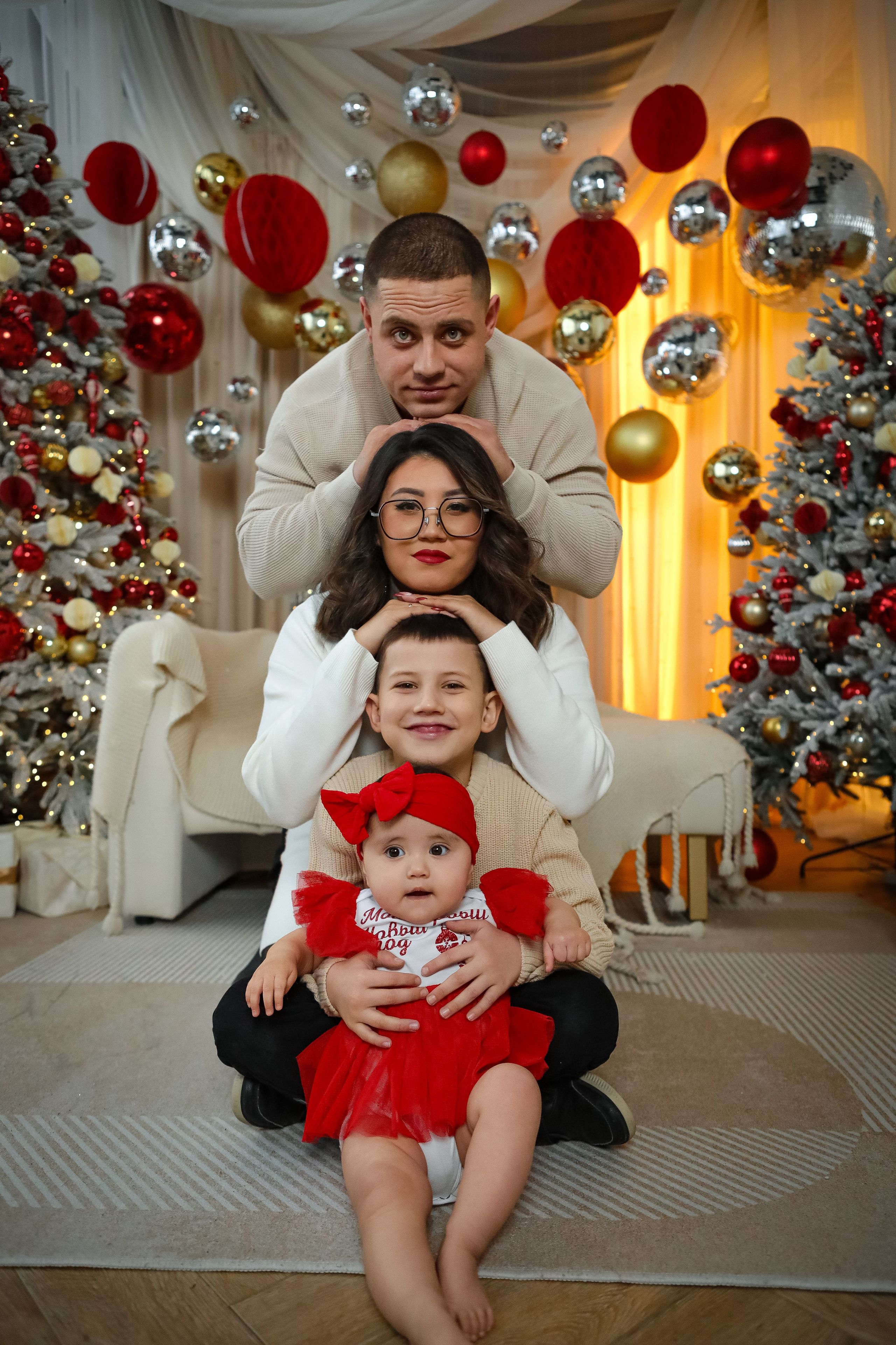 НОВОГОДНИЕ ФОТОСЕССИИ 2025-2026. Фотограф г. Хабаровск. Семейные и индивидуальные съёмки