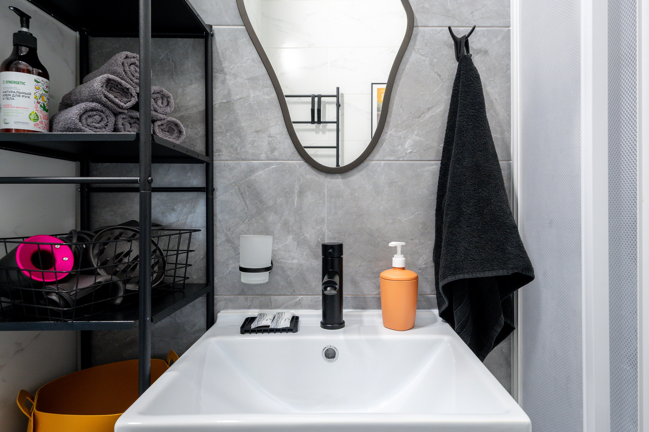 Уютная студия для посуточной аренды. Интерьерный фотограф. Фото- видеосъемка недвижимости Санкт-Петербург