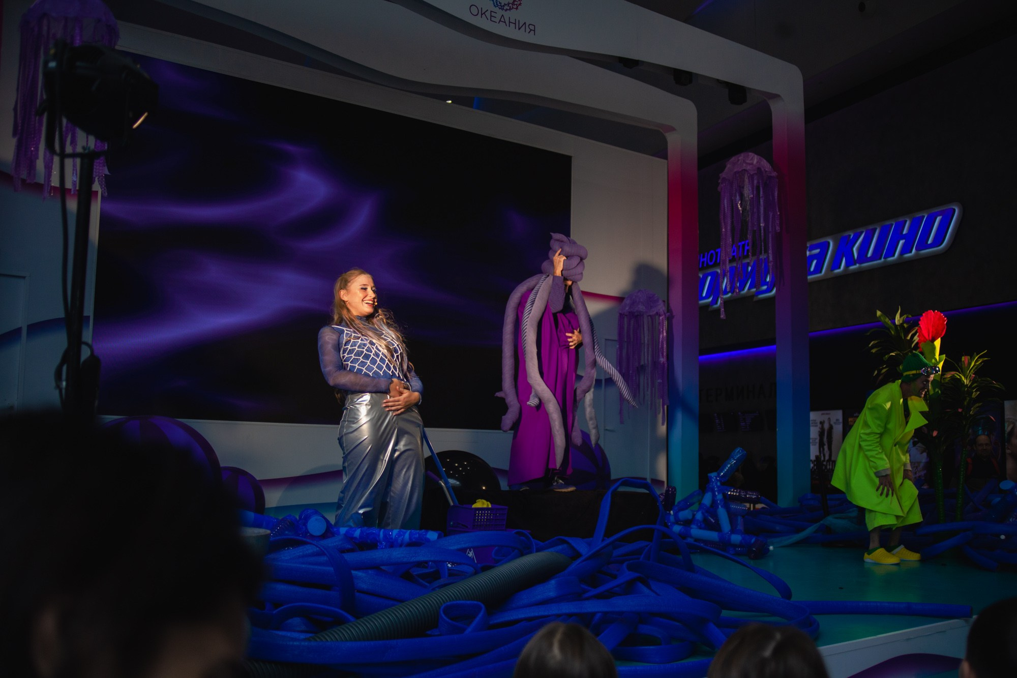 Сказка в ТЦ Океания. Репортажный и концертный фотограф в Москве Анастасия Осень