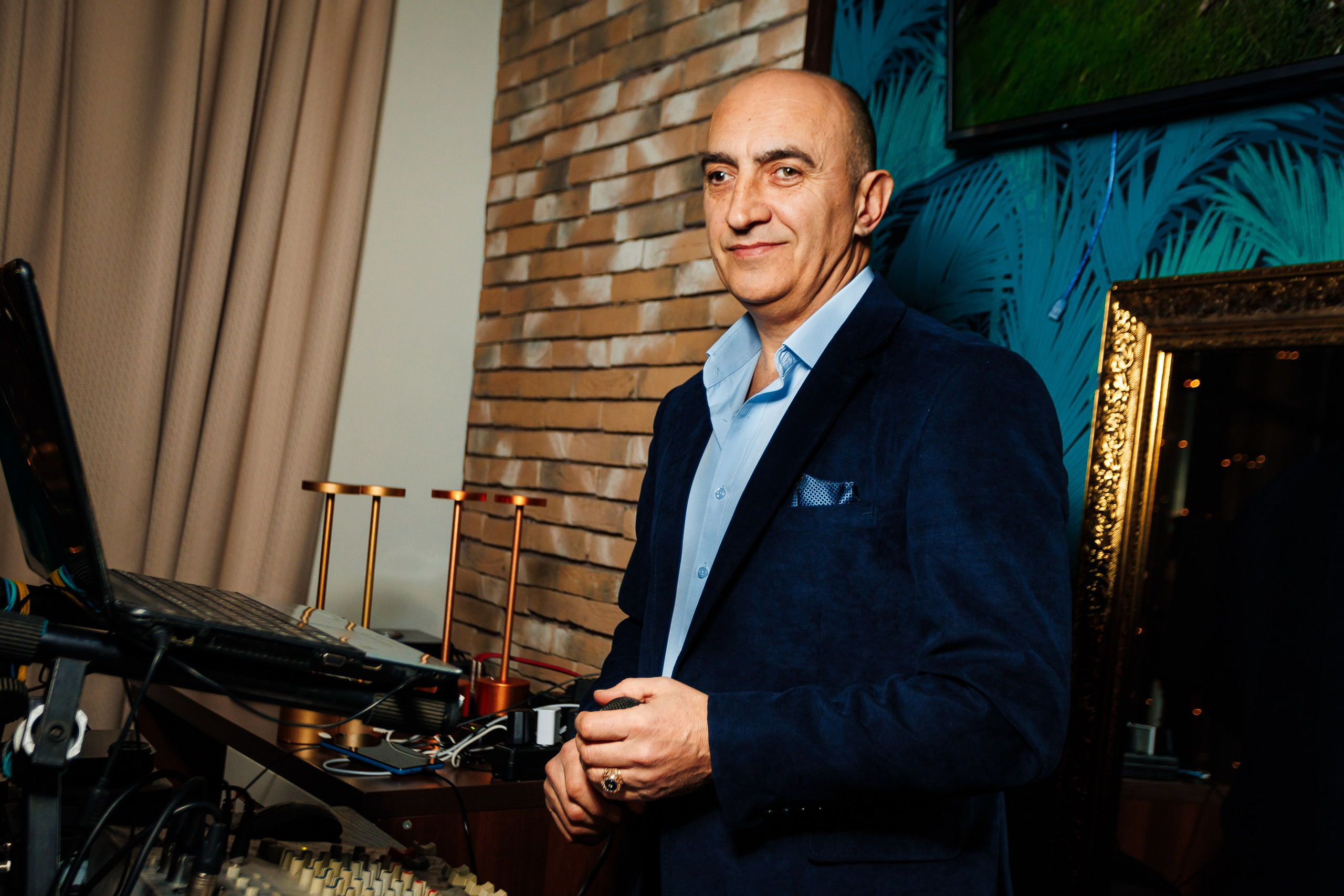 День влюблённых_Чистые пруды_Симферополь_14.02.2025. Аминов Руслан | Фотограф