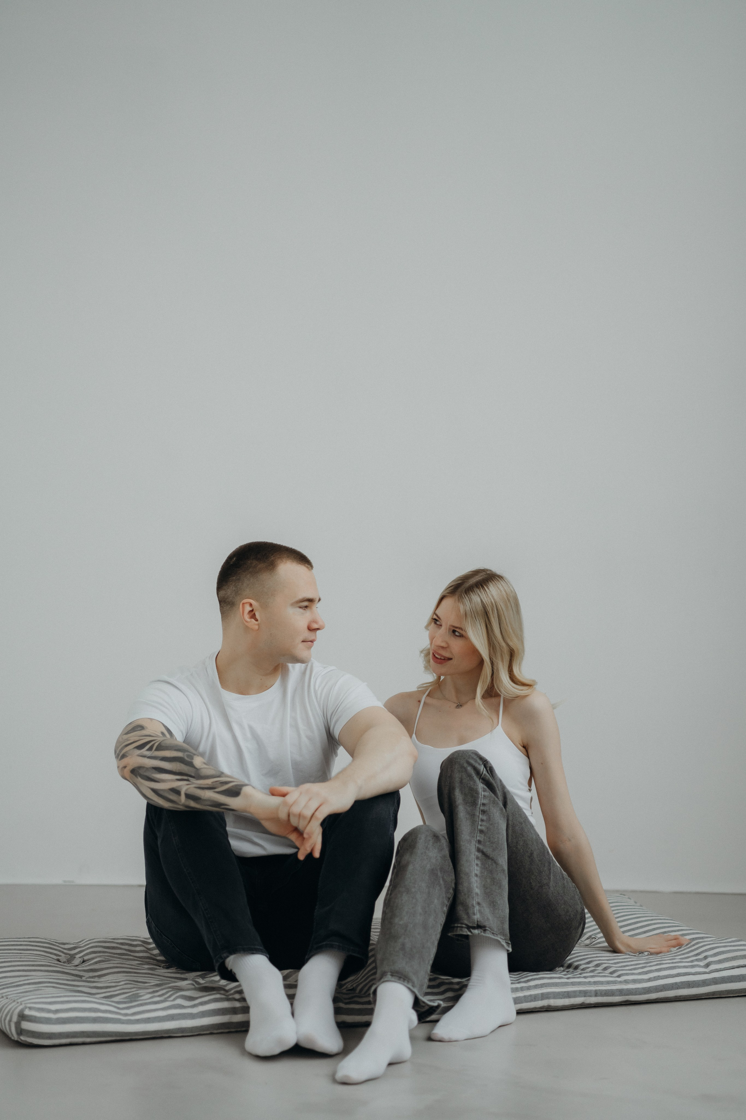 Парная фотосессия в студии в Архангельске. Портретный и свадебный фотограф в Архангельске Елизавета Стрекаловская