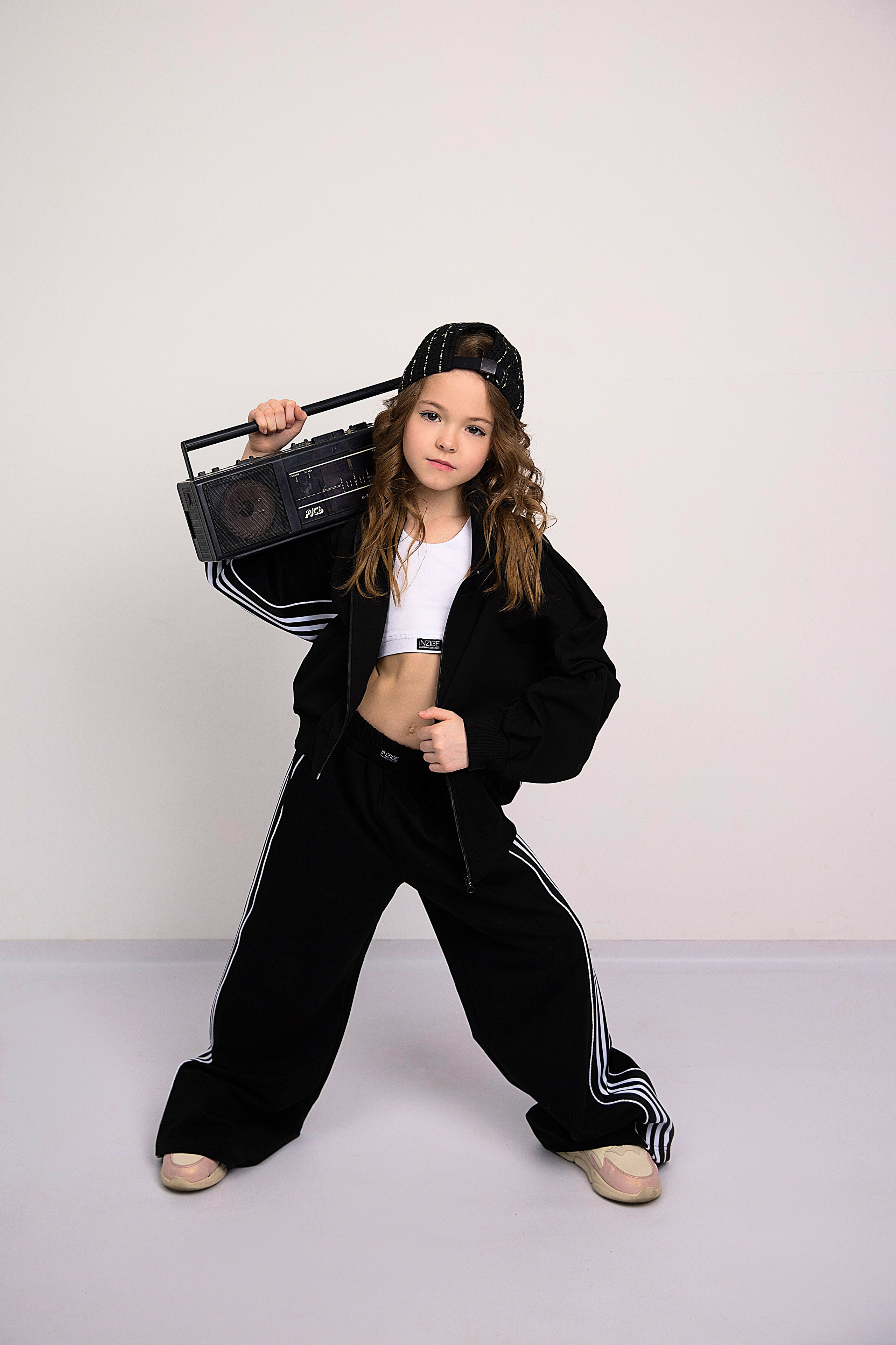 «ФАБРИКА ЗВЕЗД». Детский школьный фотограф в Кемерово Зиновьева Екатерина