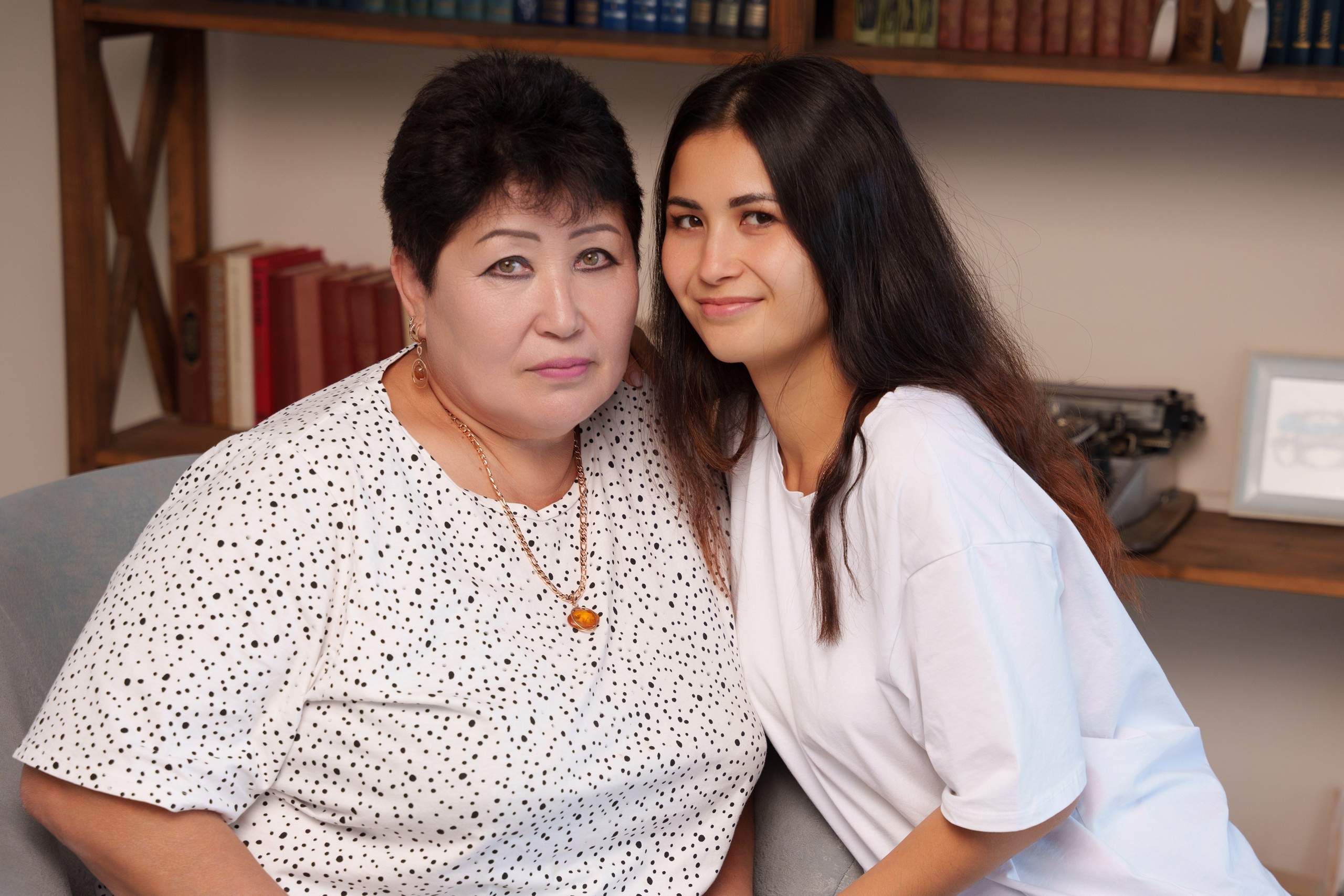 Семейная сьемка в студии с близкими. Ольга Плаксина фотограф в Саратове