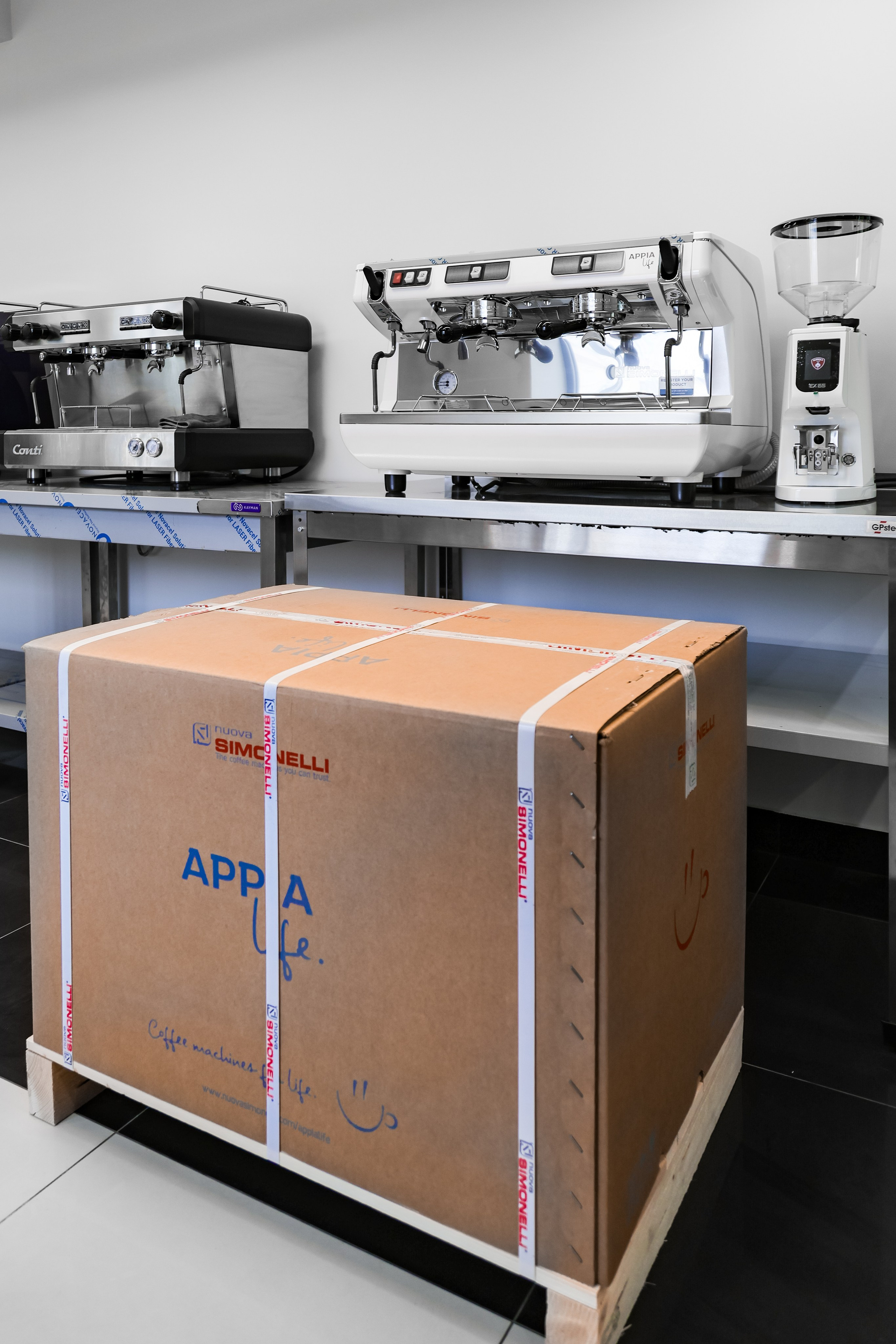 COFFEE MACHINES FOR MARKETPLACE. Mixturecaptures