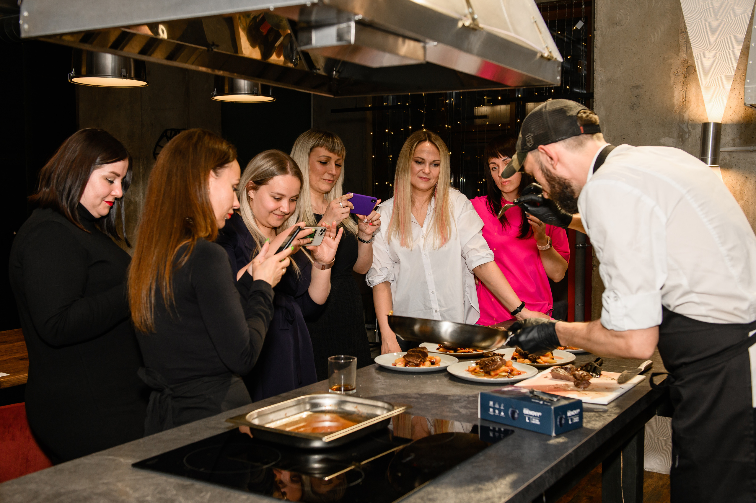 Юбилей в кулинарной студии Cookforia. Свадебный и репортажный фотограф в Санкт-Петербурге Ольга Волкова