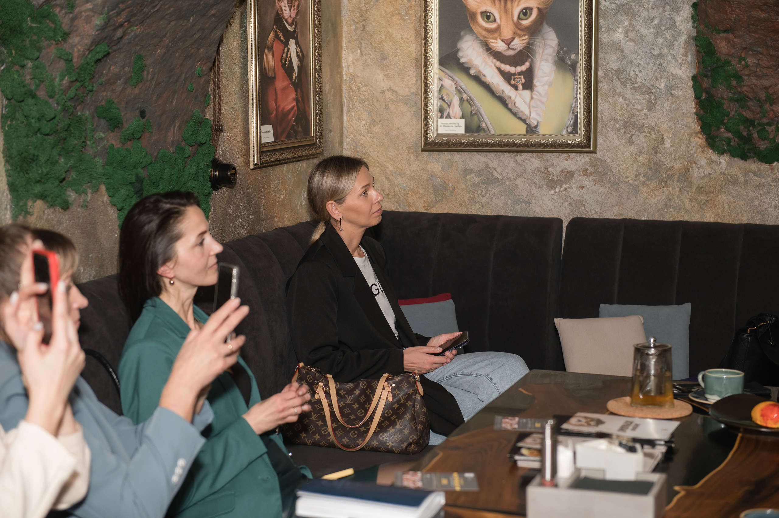 Бизнес-завтрак в кафе Cats & Wine. Свадебный и репортажный фотограф в Санкт-Петербурге Ольга Волкова