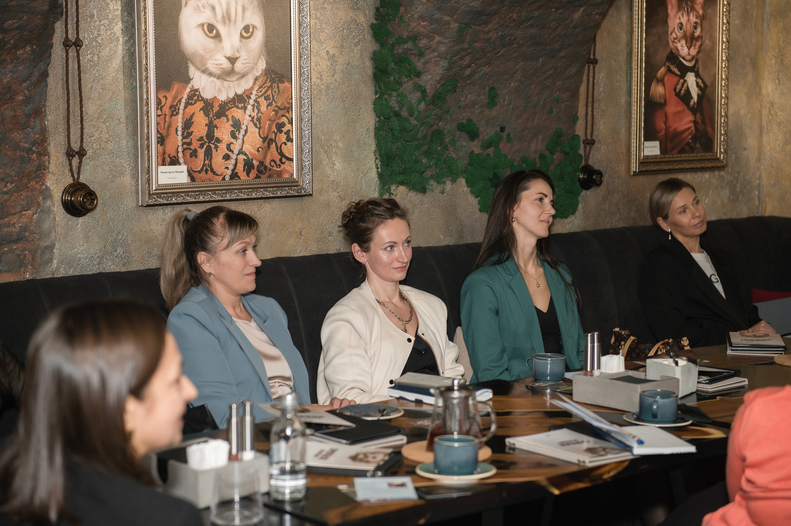 Бизнес-завтрак в кафе Cats & Wine. Свадебный и репортажный фотограф в Санкт-Петербурге Ольга Волкова