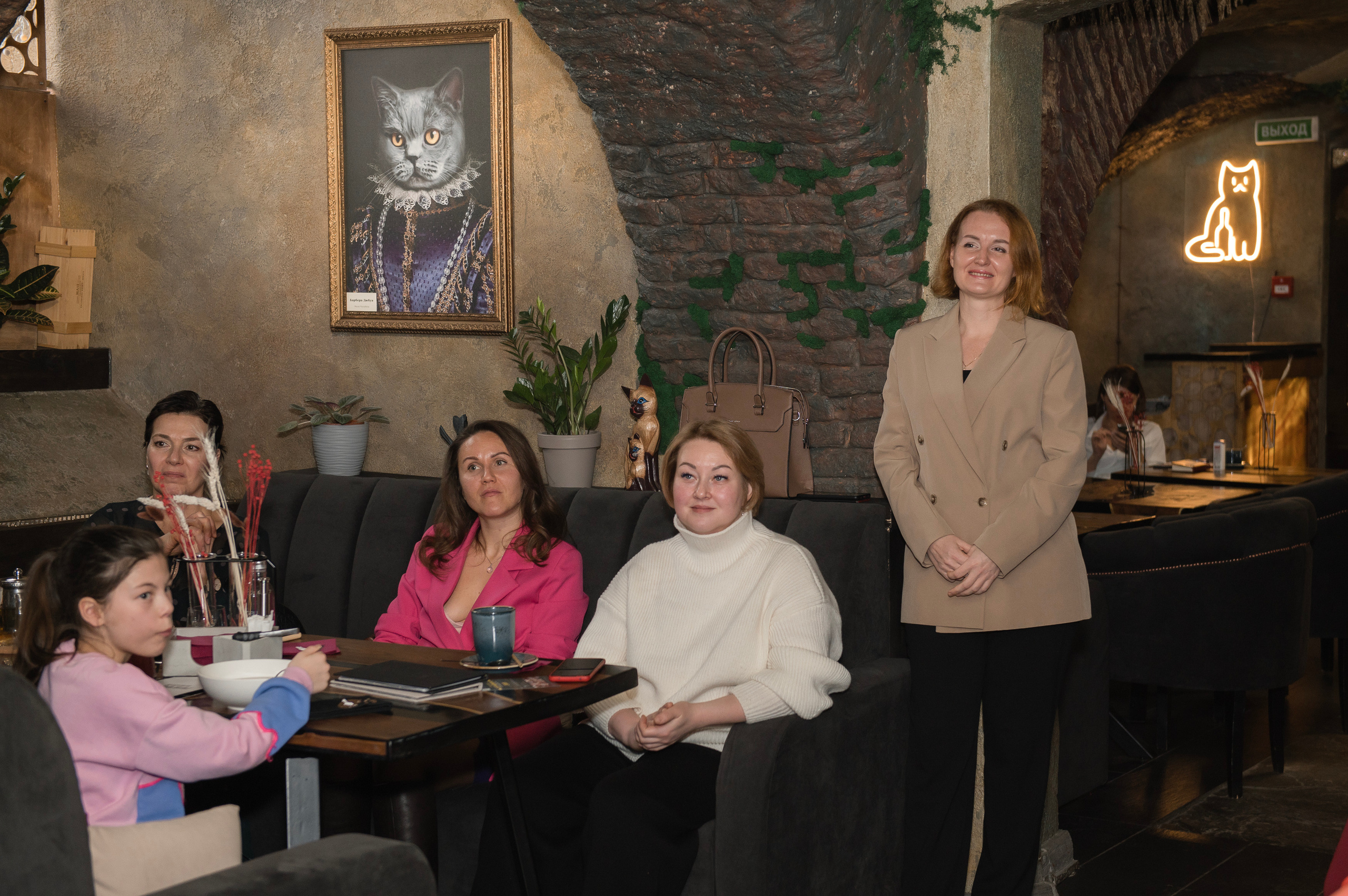 Бизнес-завтрак в кафе Cats & Wine. Свадебный и репортажный фотограф в Санкт-Петербурге Ольга Волкова