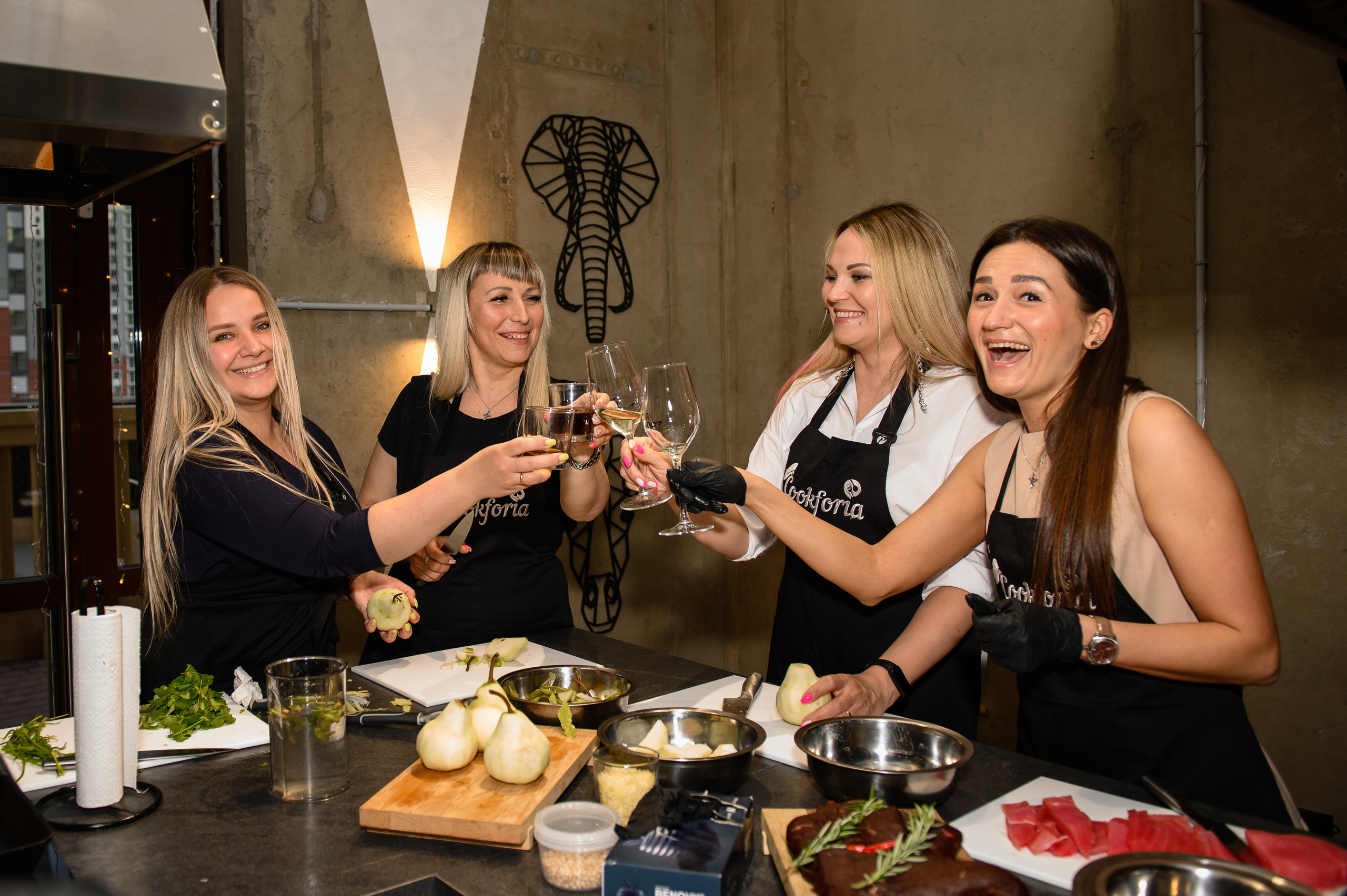 Юбилей в кулинарной студии Cookforia. Свадебный и репортажный фотограф в Санкт-Петербурге Ольга Волкова