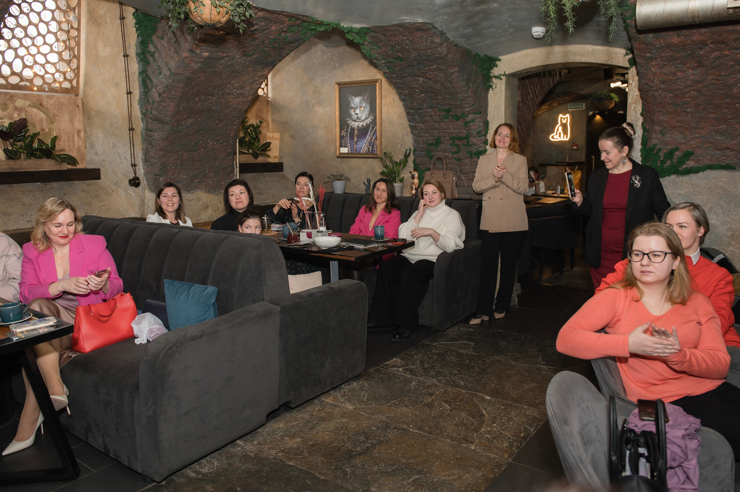 Бизнес-завтрак в кафе Cats & Wine. Свадебный и репортажный фотограф в Санкт-Петербурге Ольга Волкова