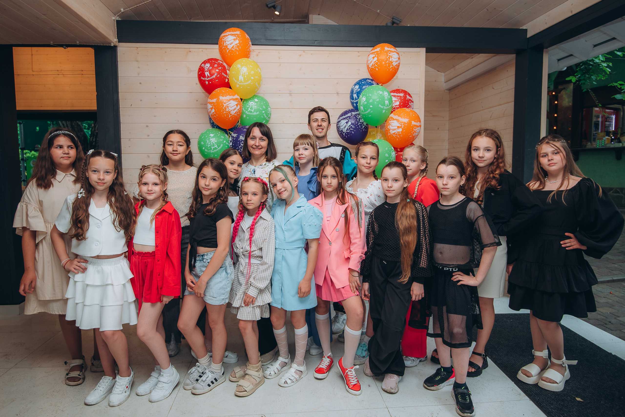 Выпускной 4классы. Выпускные книги Анапа Новороссийск Краснодар