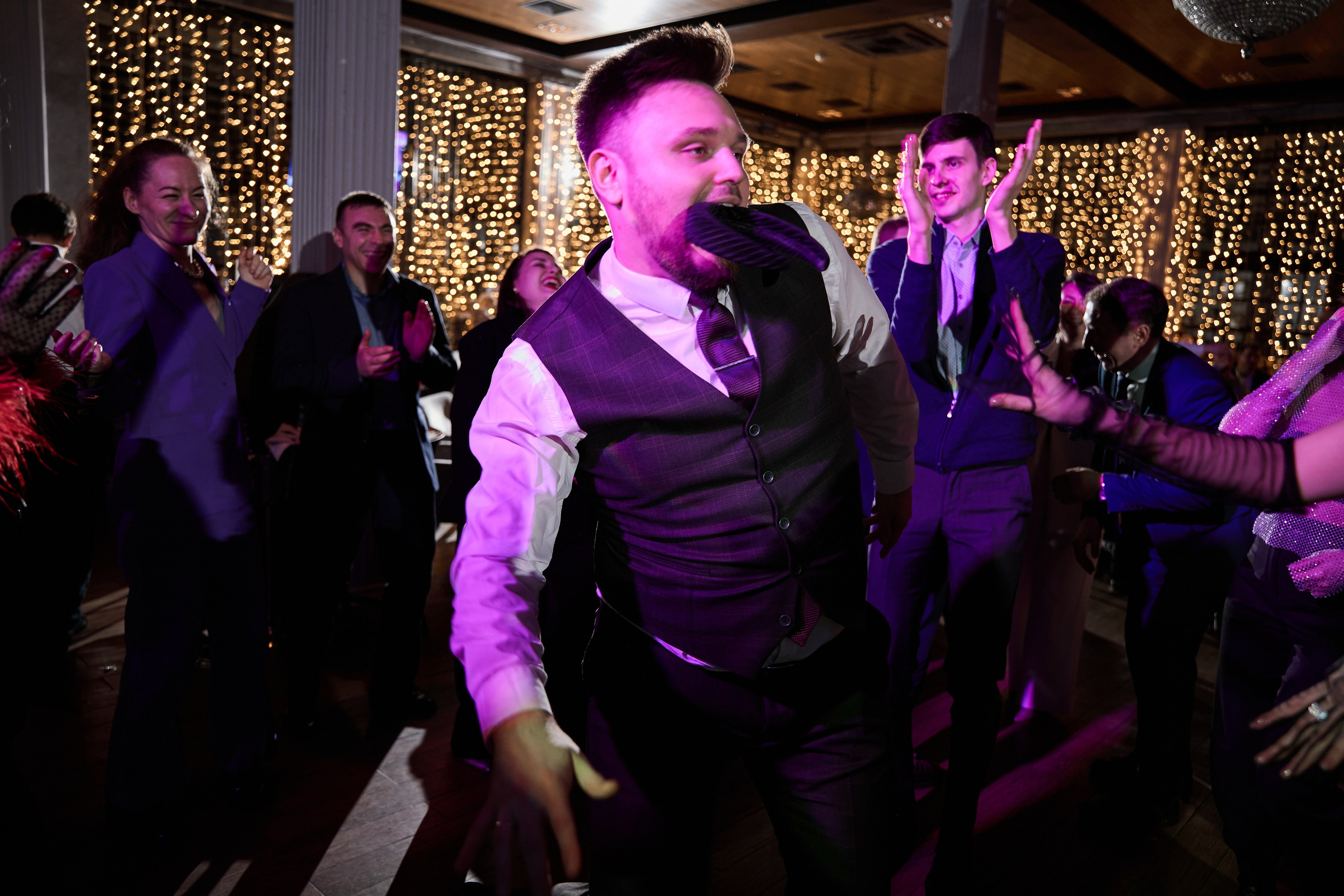 ELS GROUP. Антон Гошовский - свадебный и семейный фотограф в Москве и Крыму