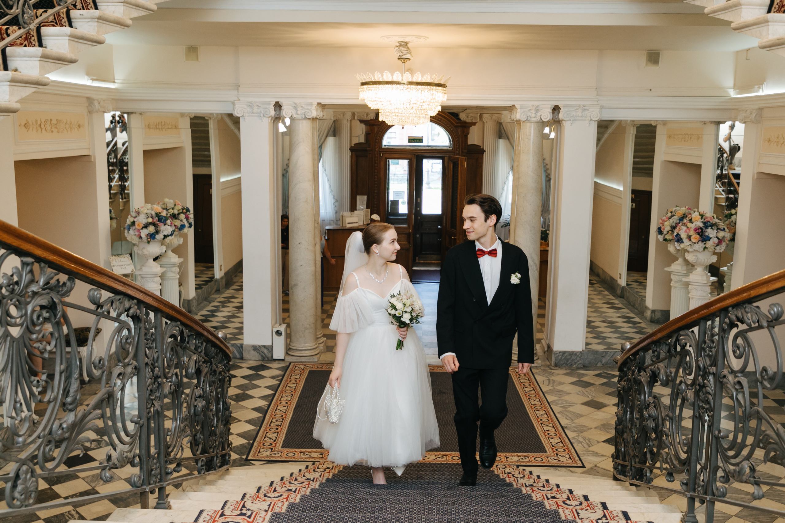 Свадебная регистрация 2 дворец бракосочетания СПб. Фотограф крещение венчание в Петербурге! Помогает подобрать храм и посоветовал душевного батюшку в СПб