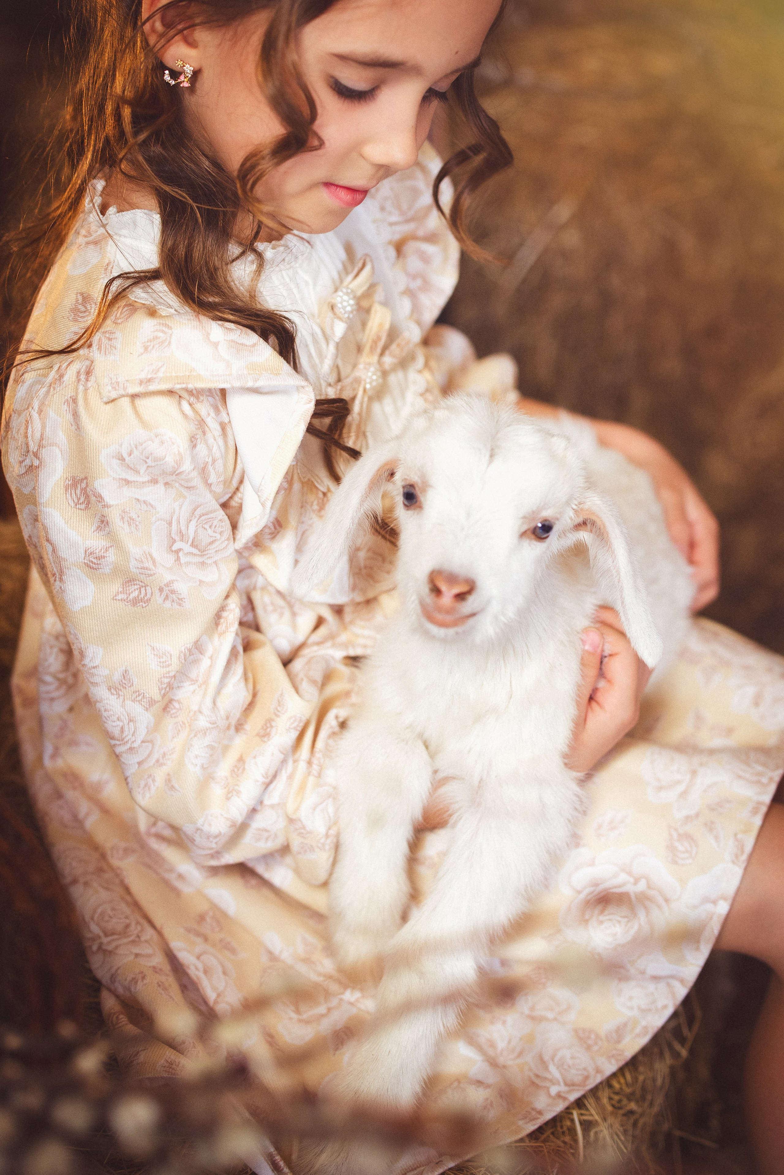 Пасхальный фотопроект с козочкой и утятами, в фотостудии «Эль» 2024 г. Семейный и детский фотограф в Краснодаре Анна Трашкова