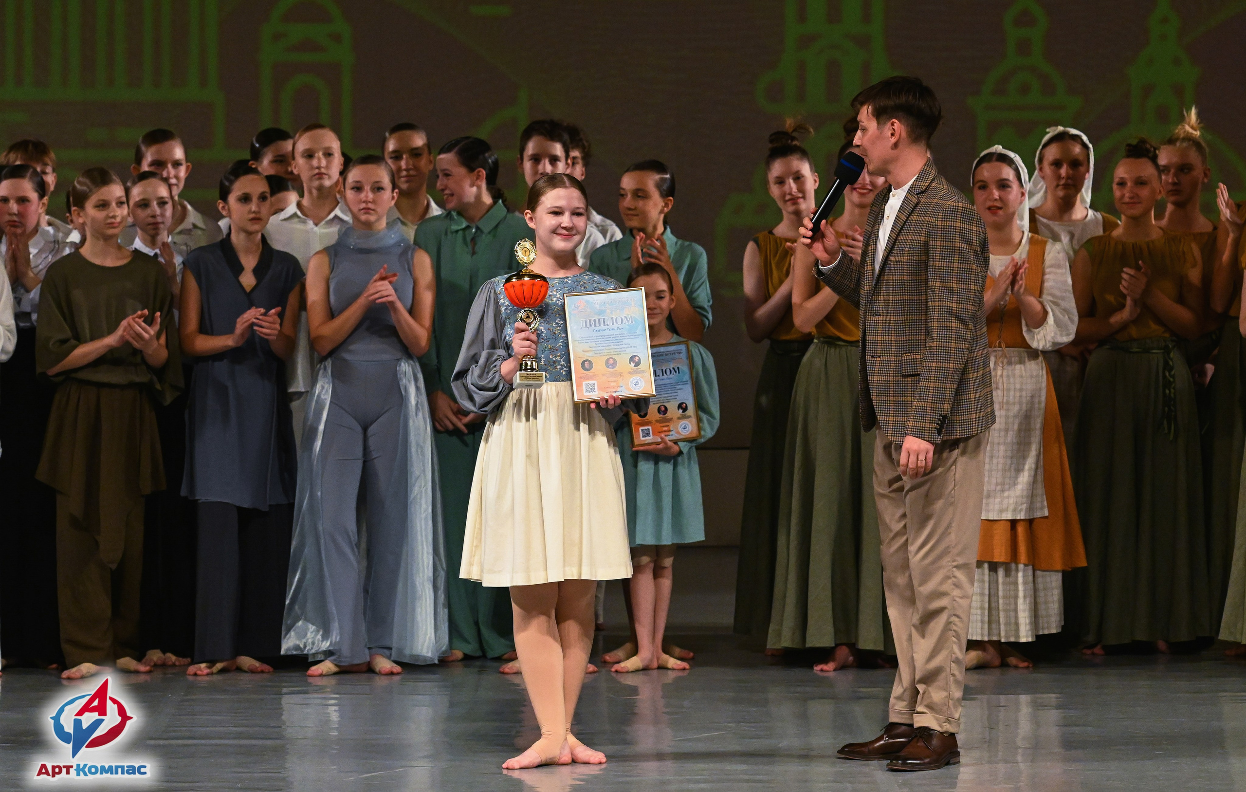 05.10.2025 Всероссийский фестиваль талантов «НЕВСКИЕ ВСТРЕЧИ» г. Санкт-Петербург. Медиастудия Фото Концепт