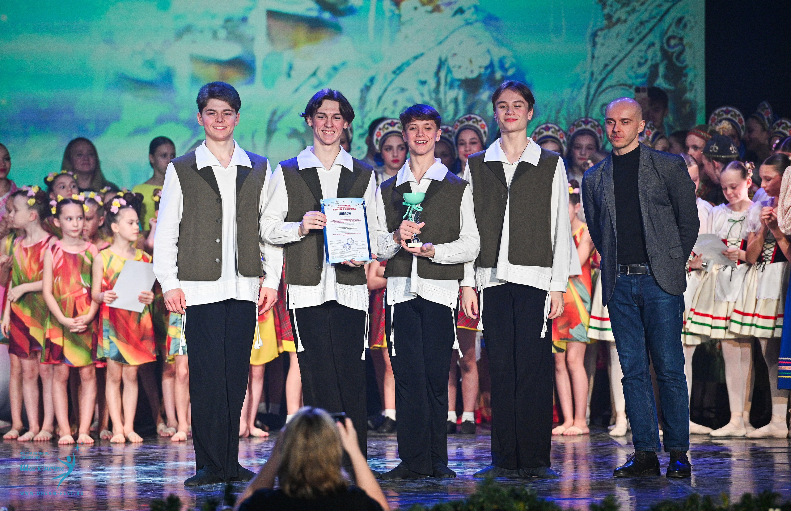 18.01.2025-19.01.2025 Фестивальное движение «Шаг к мечте» г. Кострома. Медиастудия Фото Концепт