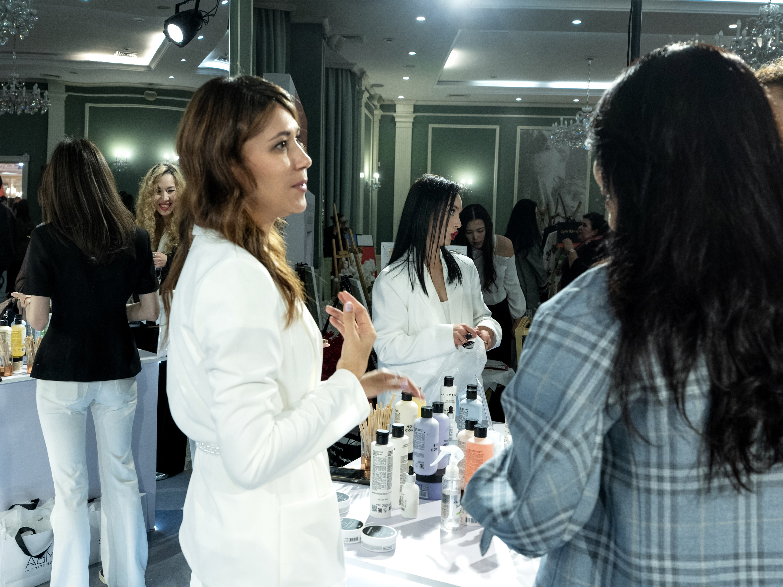 Backstage Day 2. Сайт Алматинского НЮ АРТ, будуар и фэшн фотографа Дениса Карпенко