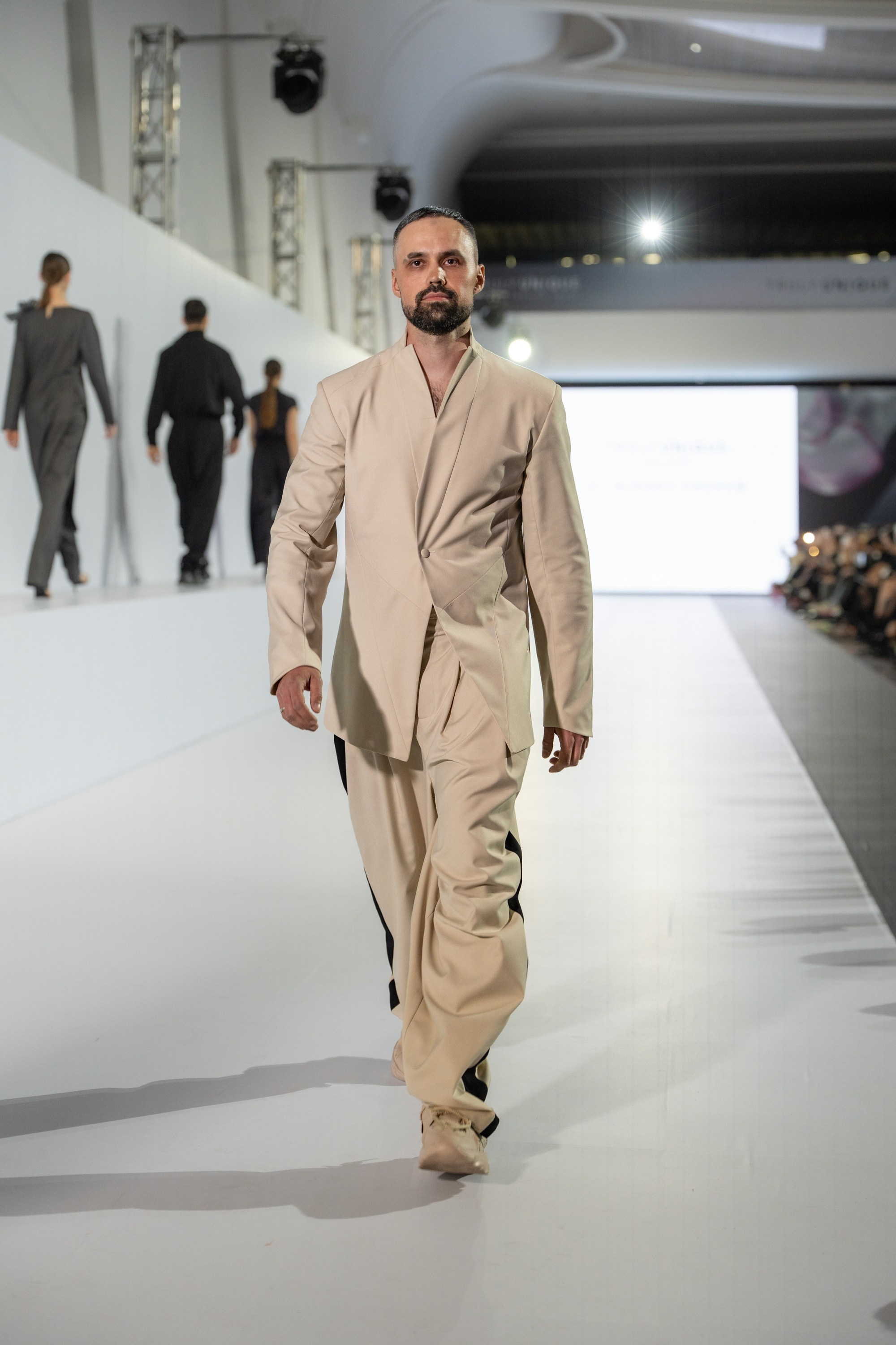 Truly Unique by Alexey ChZhen. Сайт Алматинского НЮ АРТ, будуар и фэшн фотографа Дениса Карпенко