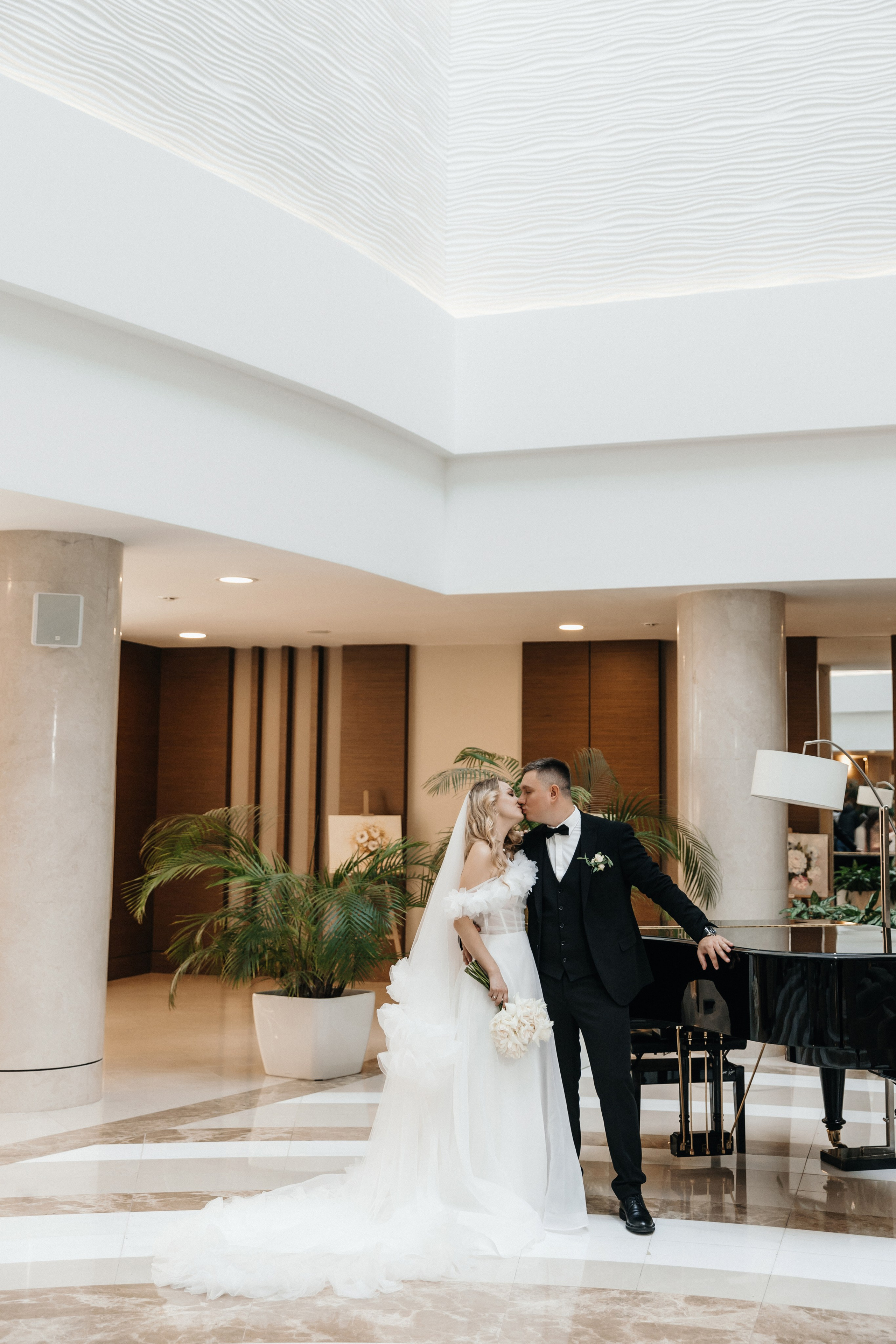 Саша и Миша. Свадебный фотограф и видеограф Когай Дмитрий и Юлия