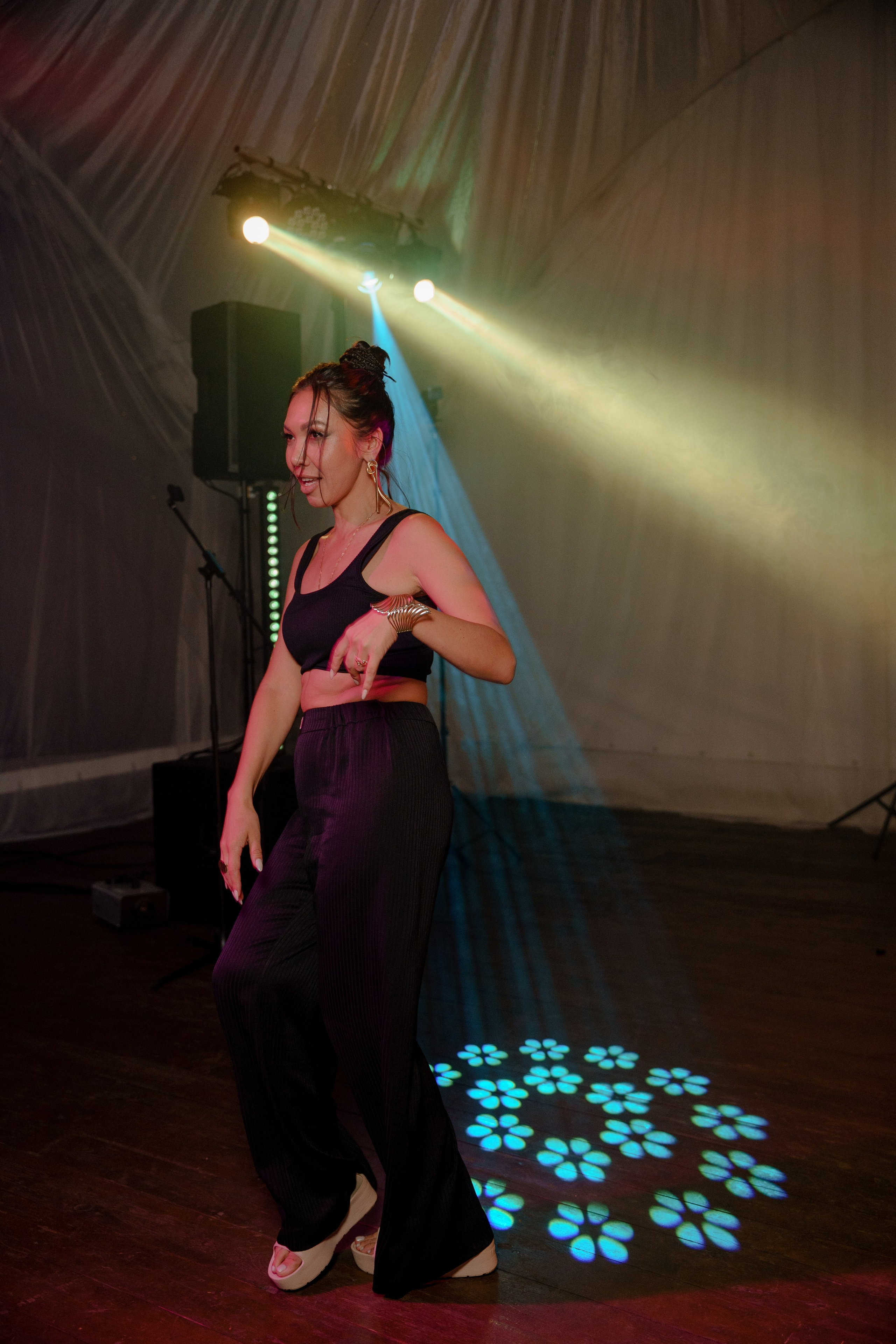 День рождения в шатре на водохранилище. Репортажный фотограф Москва Сергей Дружинин