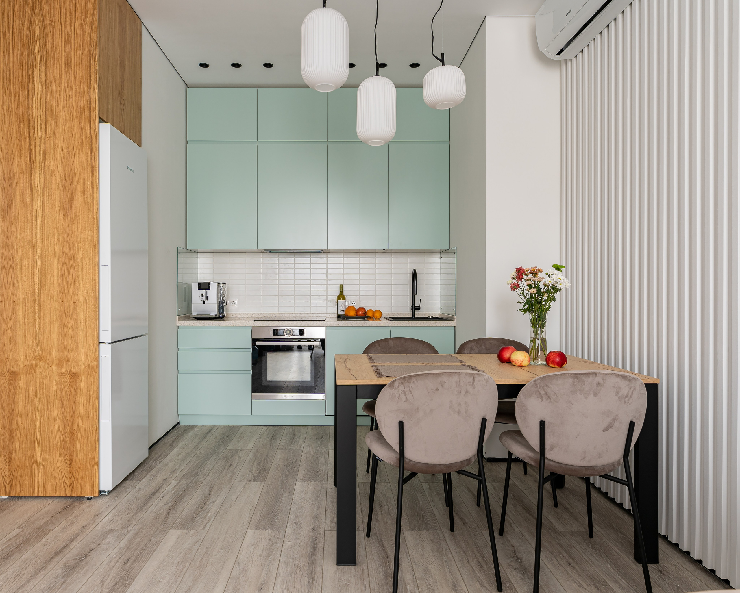 Алматы, Bureau2×2 — реализованный дизайн-проект квартиры, ноябрь 2022. Интерьерный фотограф Алматы