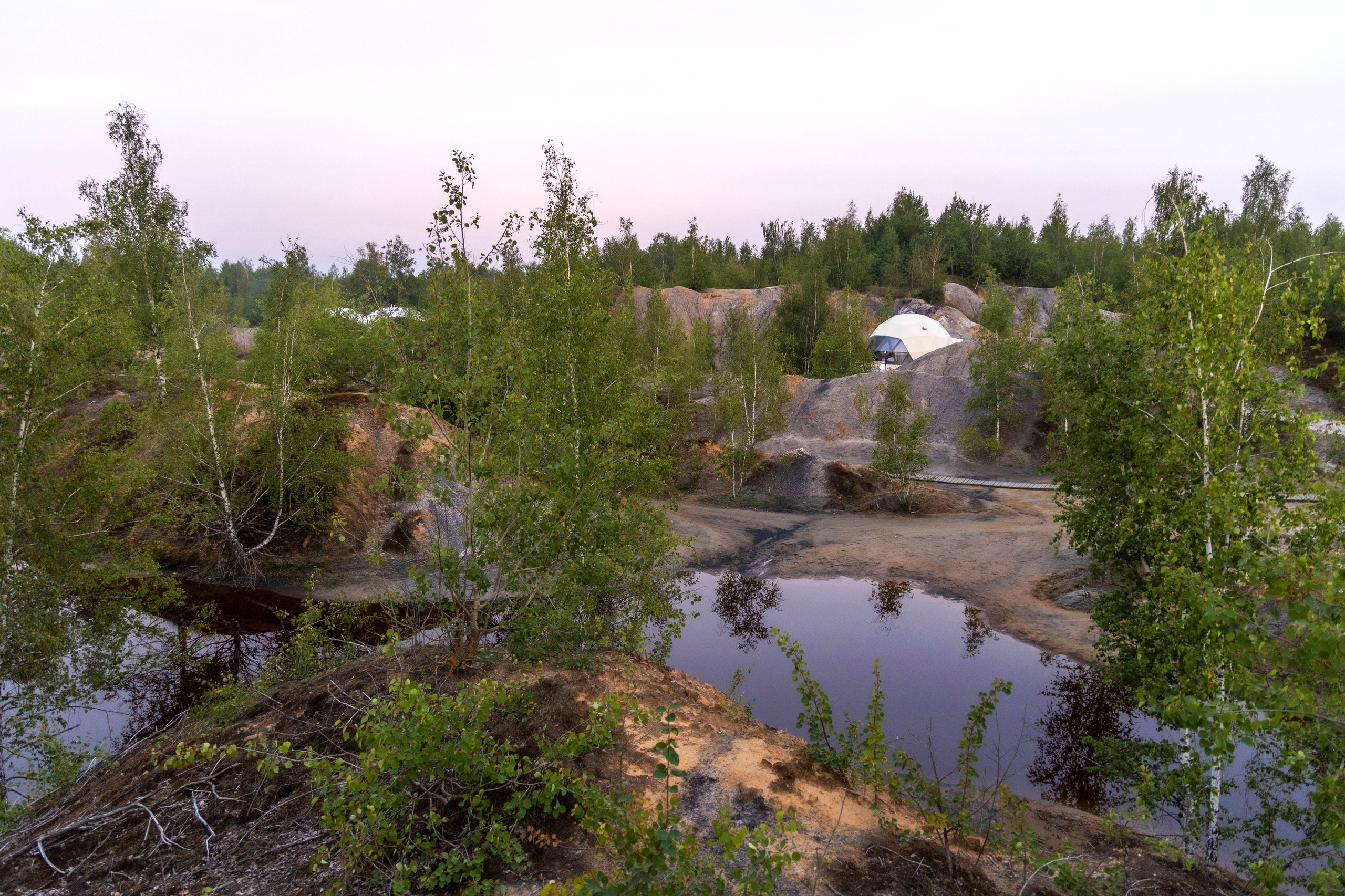 СПА глэмпинг на цветных озёрах