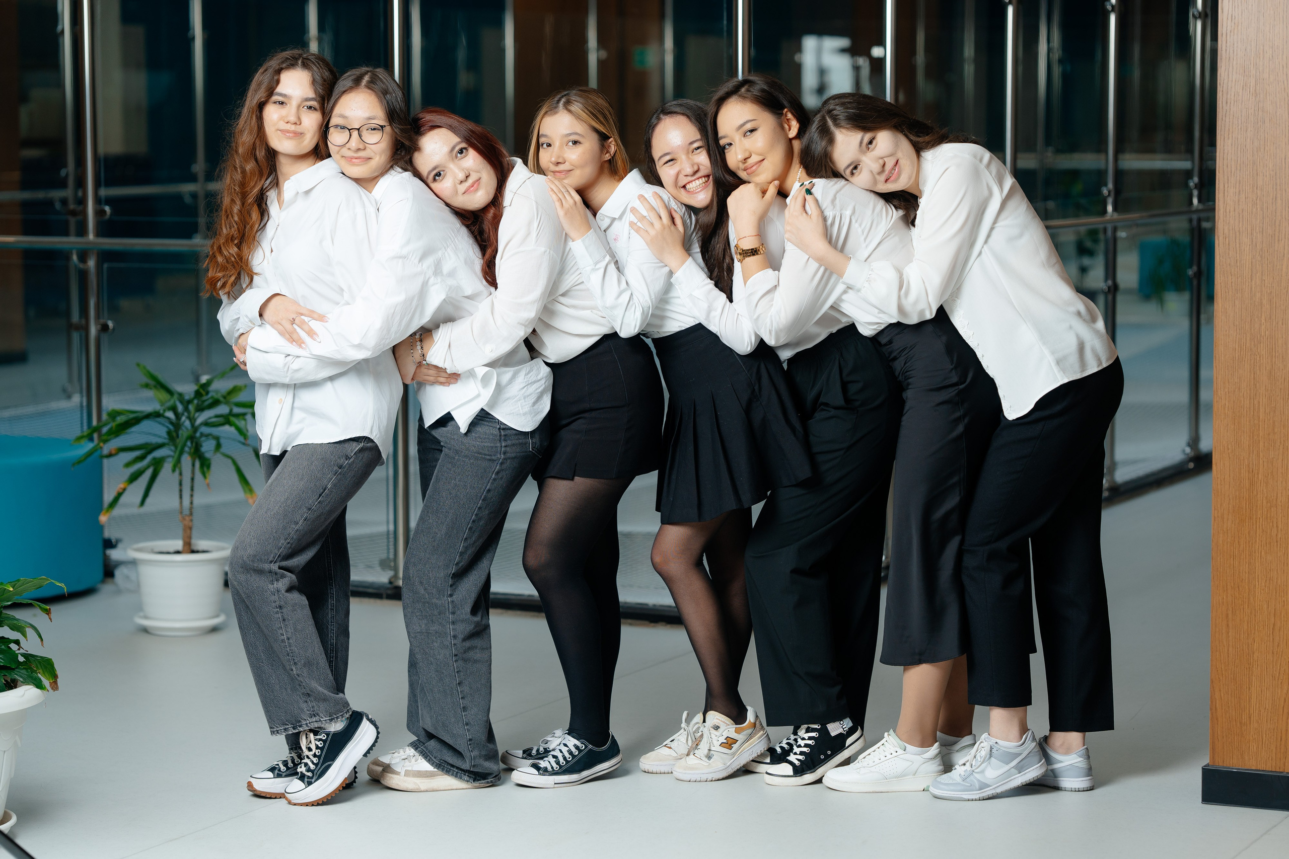 Общие кадры в школе. Выпускные альбомы в Нур-Султане (Астана) и по всему Казахстану