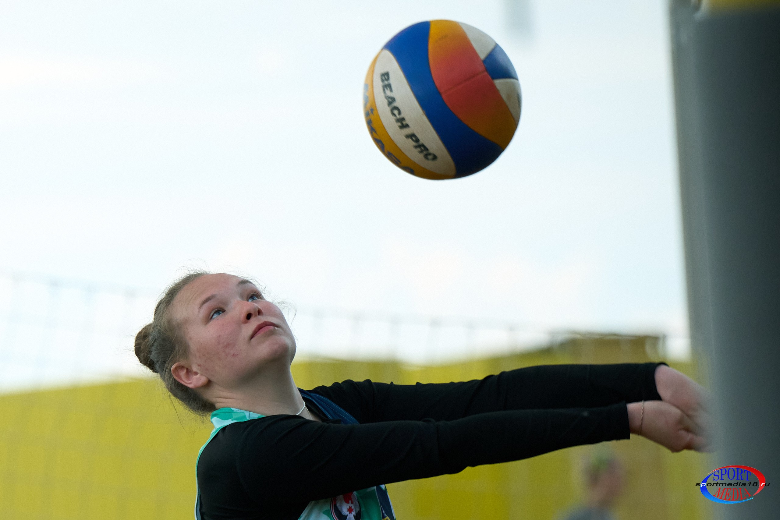 Пляжный волейбол. ПРИВОЛЖСКАЯ ЛИГА MIXT Ижевск 18.05.2025. Спортивный репортажный фотограф в Ижевске Сергей Мерзляков