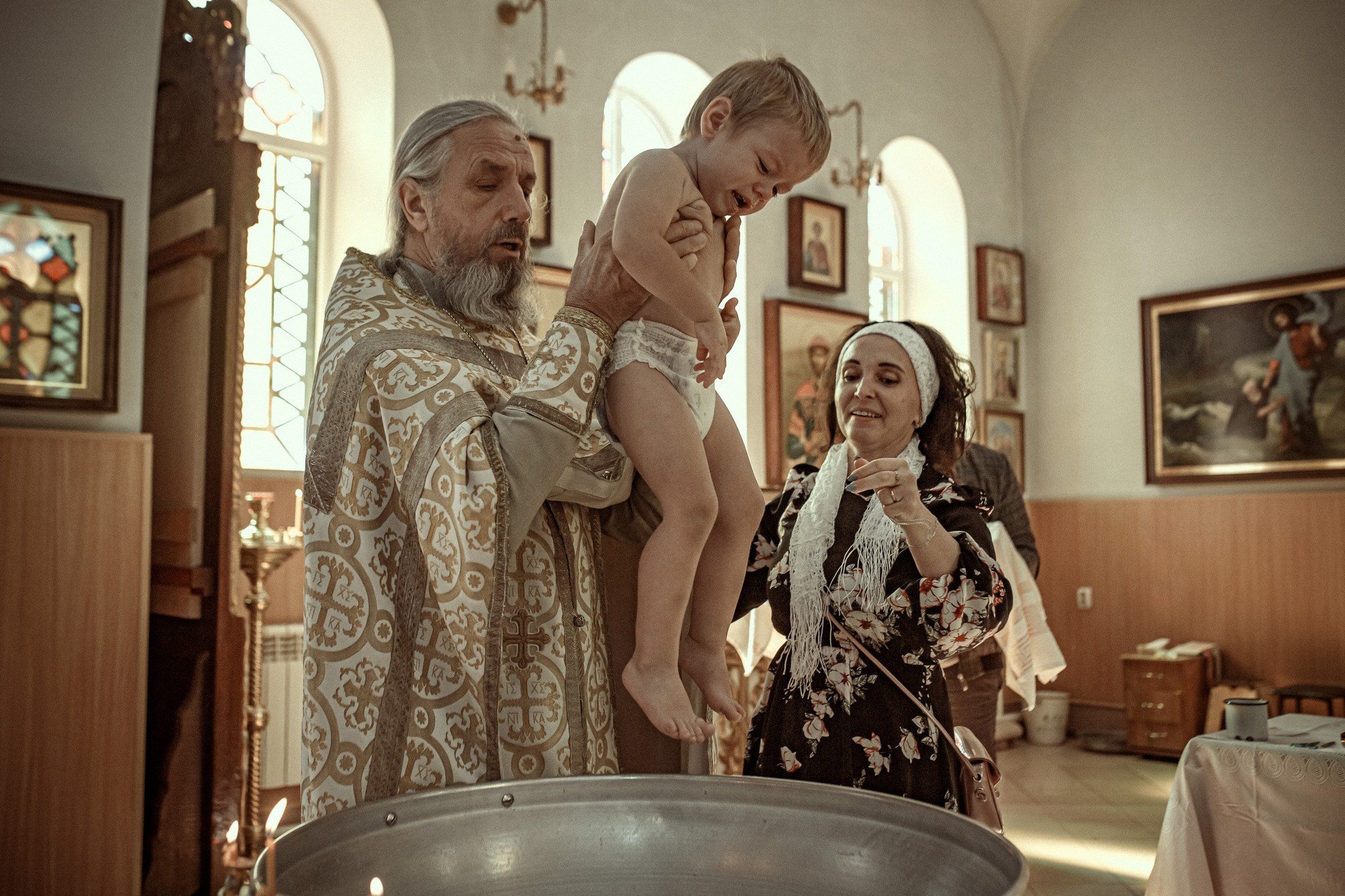 Таинство Крещения Егора. Храм п.Ахтырского. Детский семейный фотограф в Абинске