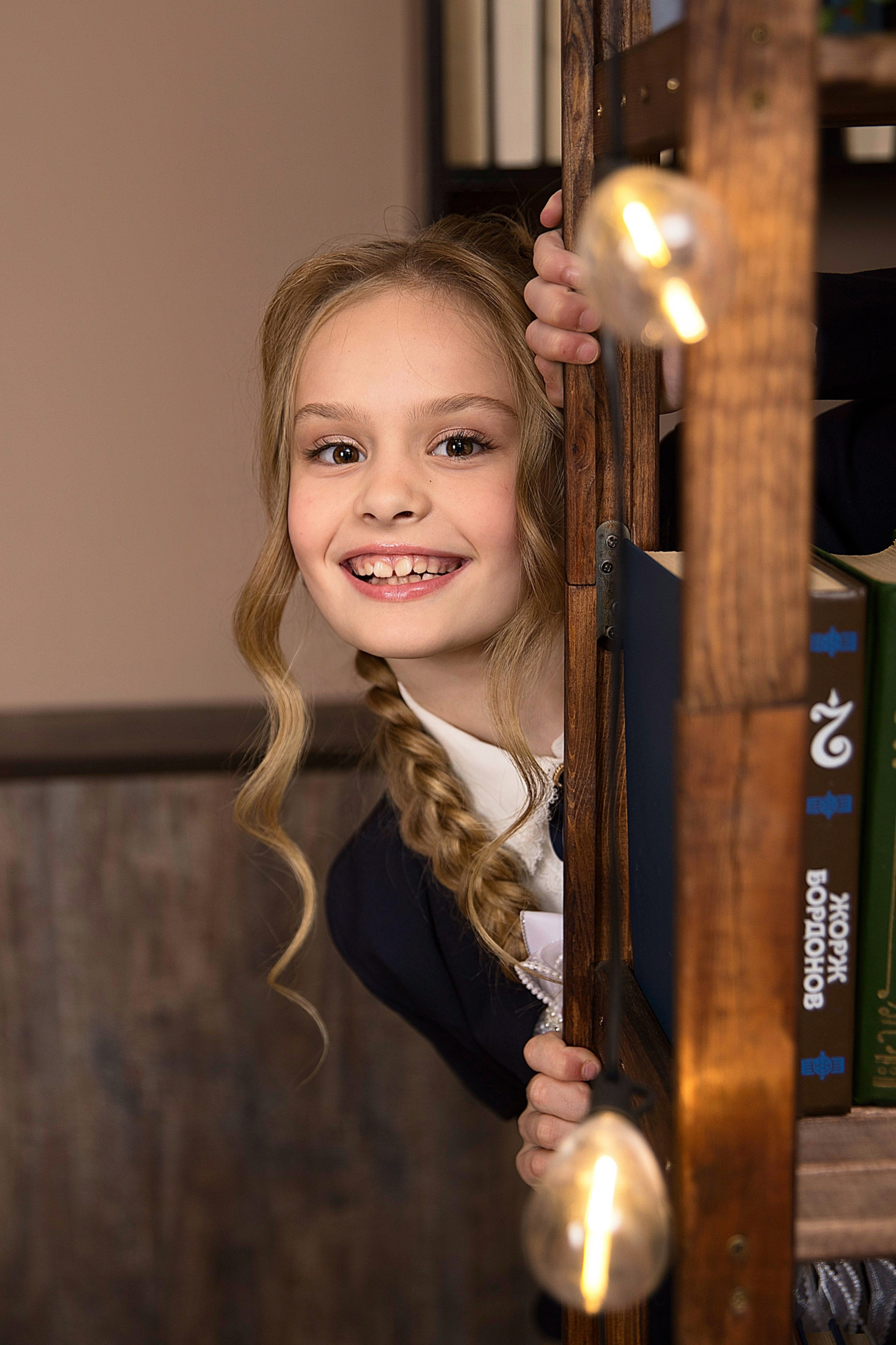 Школьница. Детский школьный фотограф в Кемерово Зиновьева Екатерина