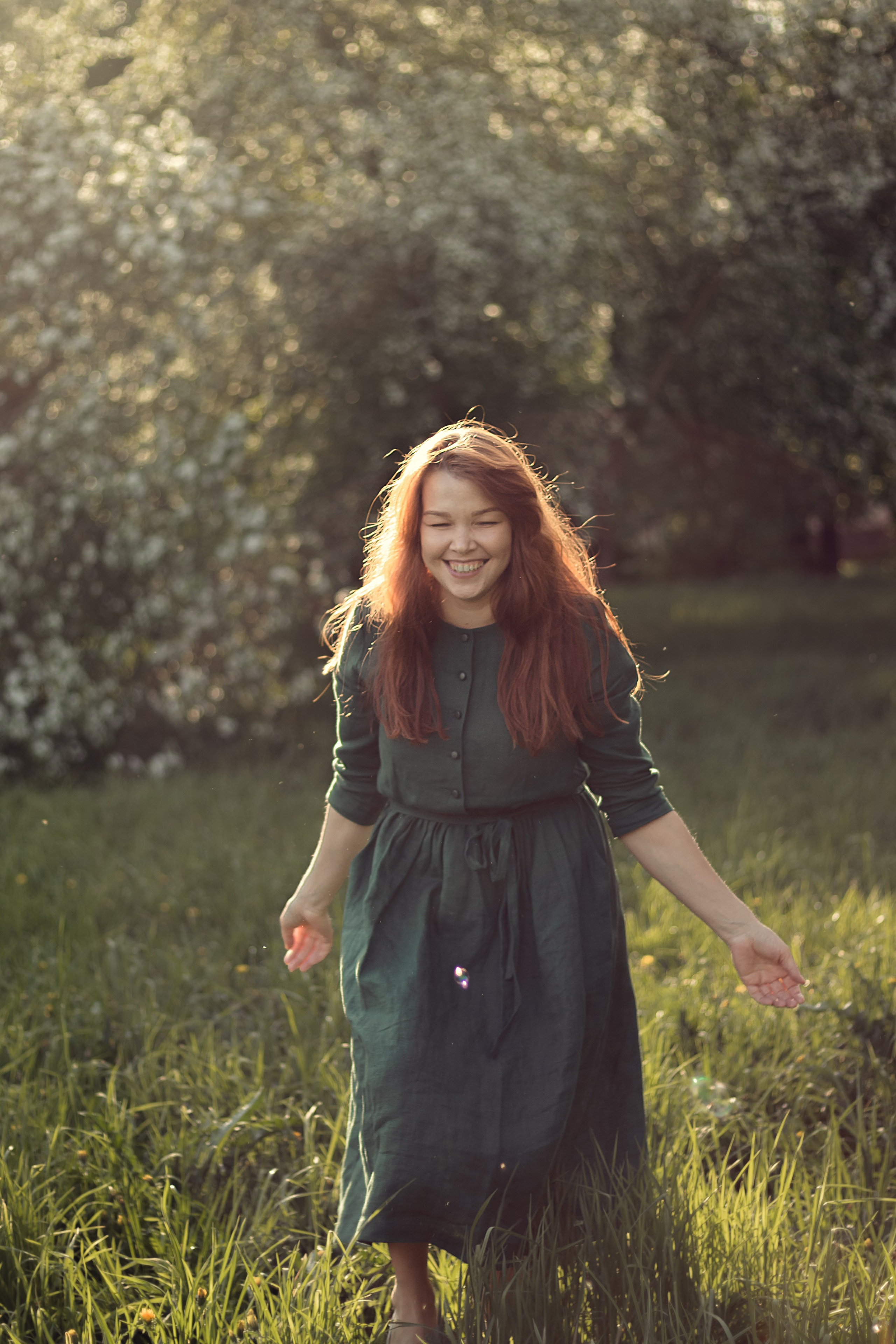 Цветущая майская семья