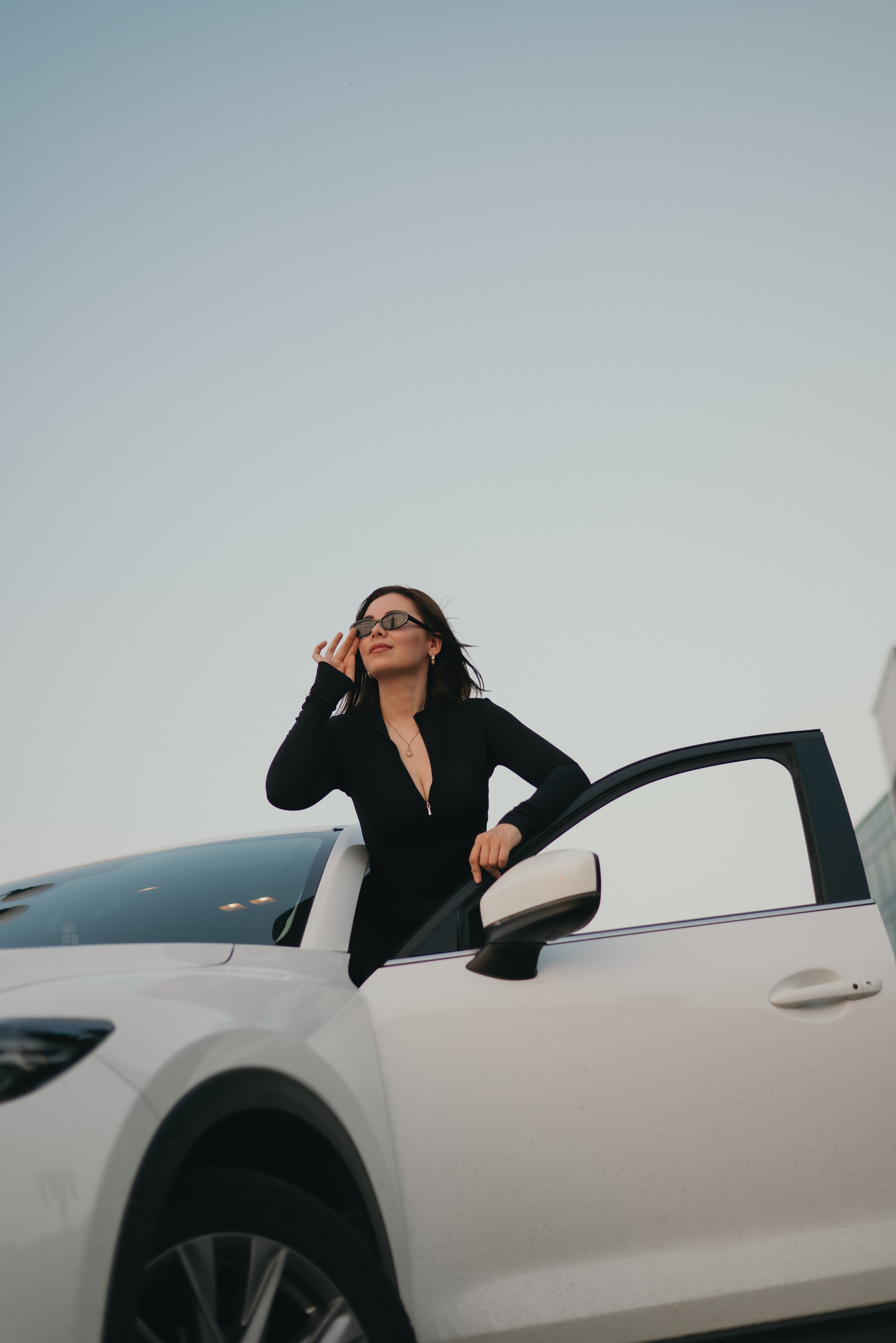 С машиной. Женский и семейный фотограф в Казани Гульназ Гизетдинова