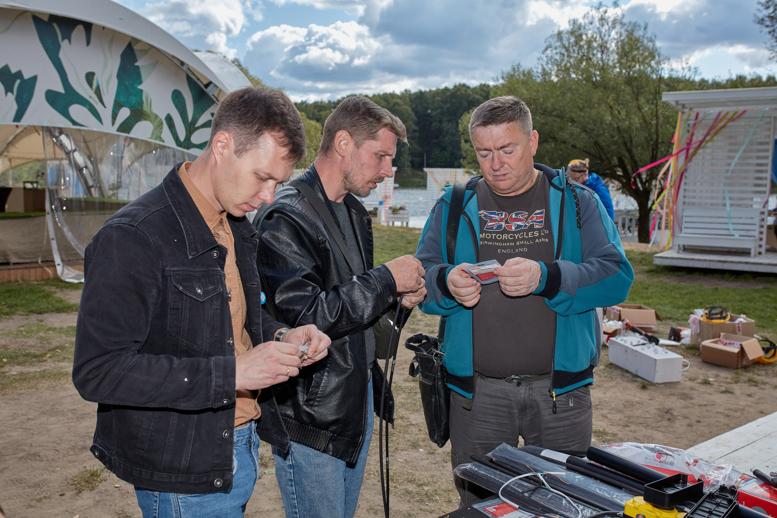 Форм электромонтажников Rexant и Kranz. Коммерческий фотограф в Москве Павел Володин — фотосъемка для бизнеса