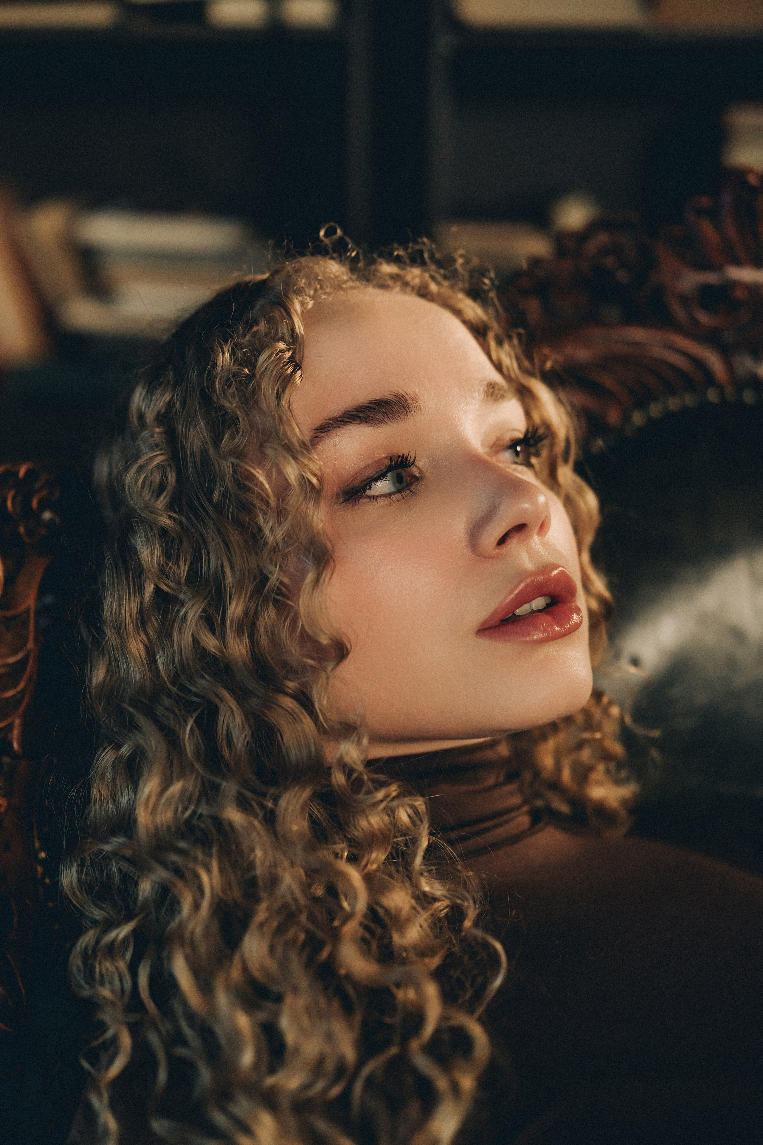 Леся | фотосессия в старинном особняке. Портретный фотограф Москва