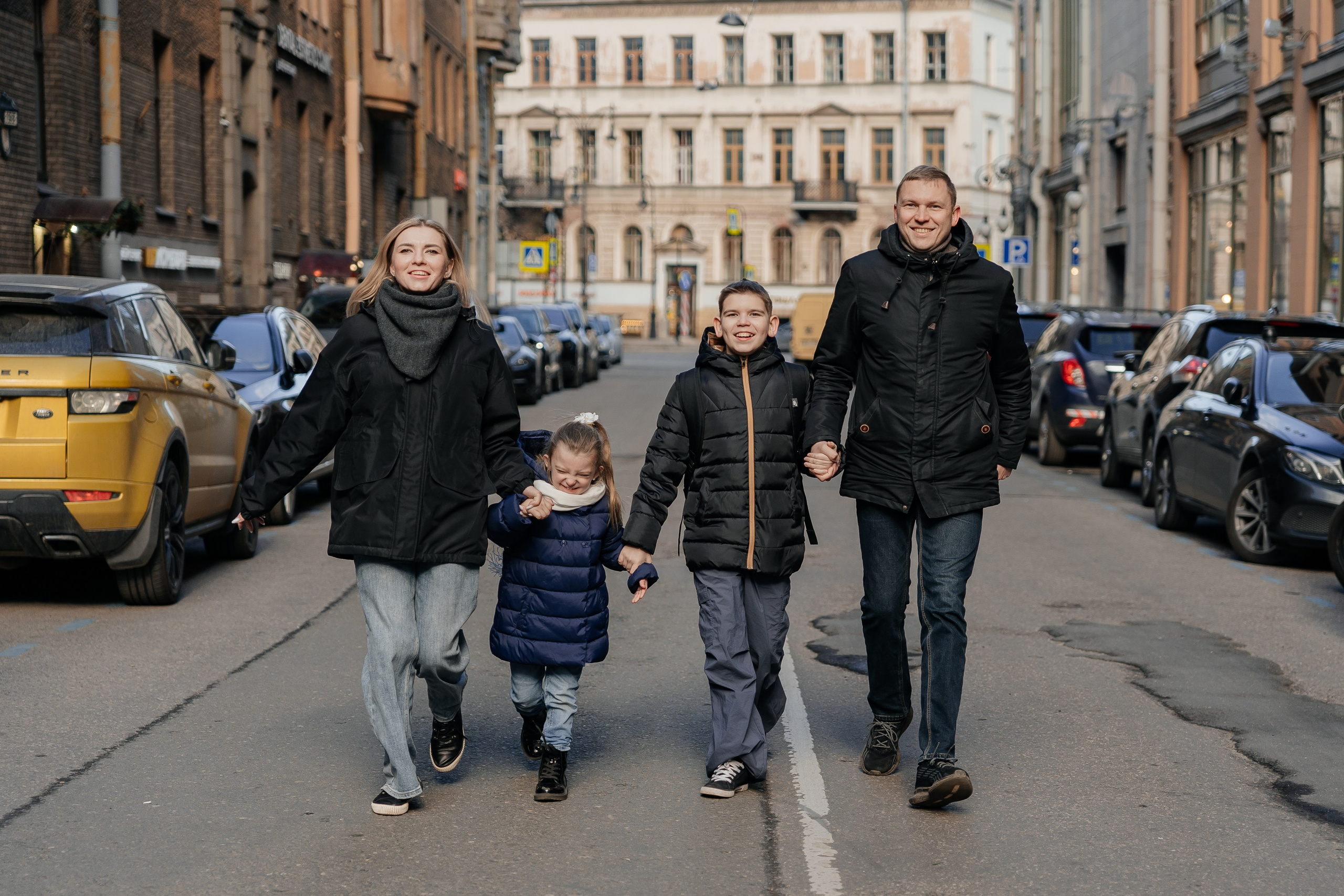 Семейная фотосессия в Санкт-Петербурге. Свадебный фотограф Александр Невский в Санкт-Петербурге