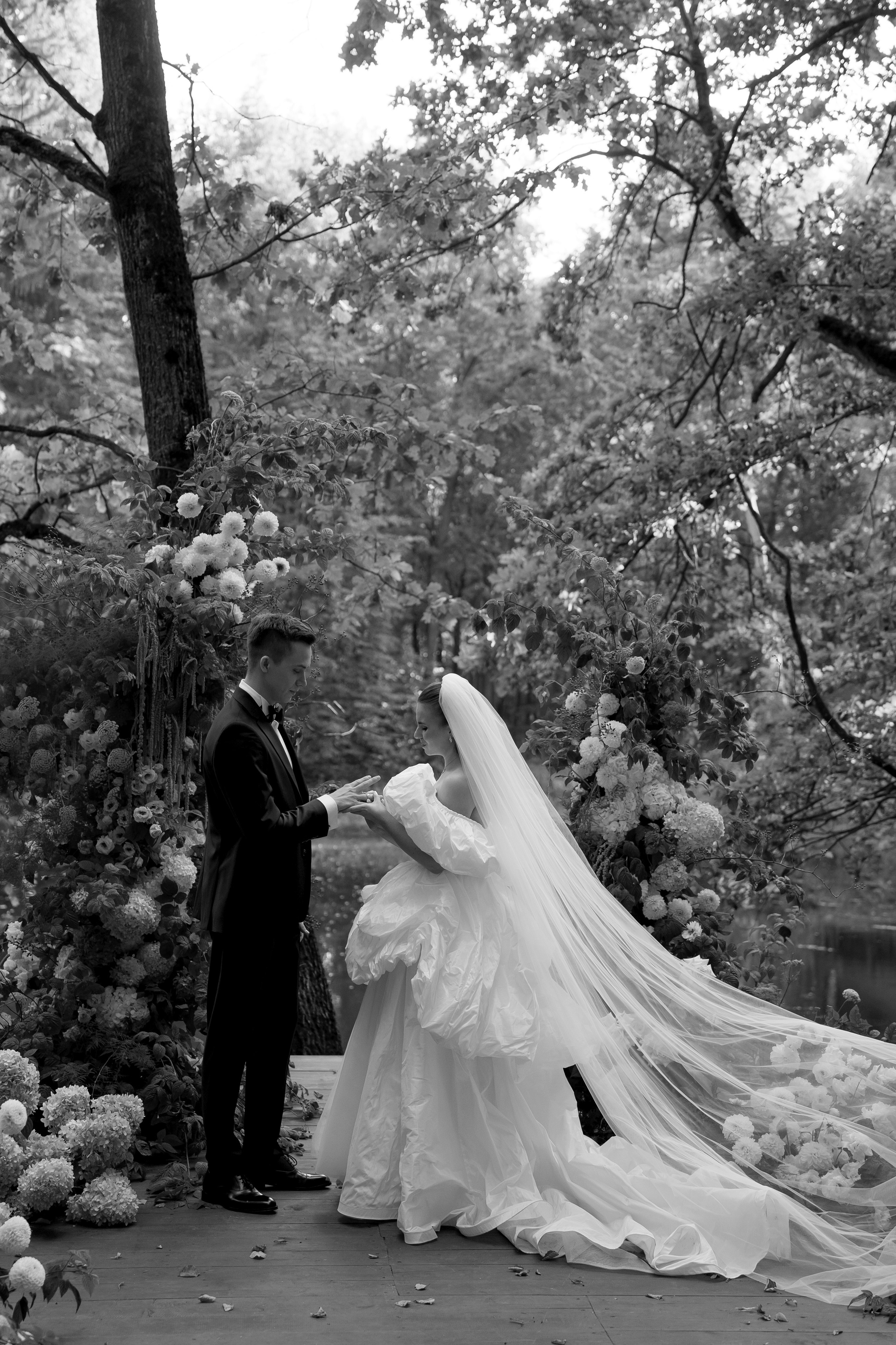 Лес Ивент хаус. Свадебный фотограф Губина Марина